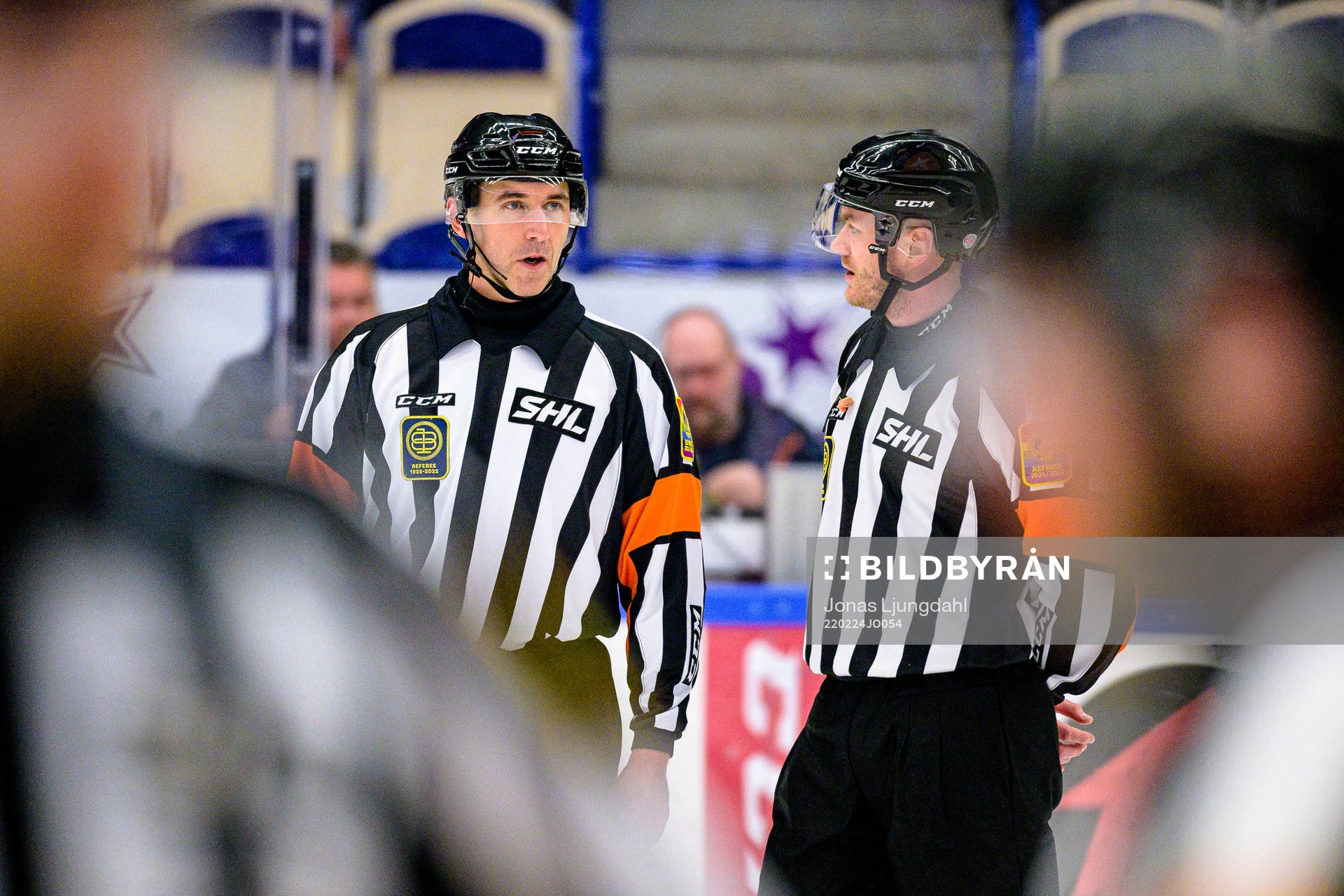 Domare Linus Öhlund och Domare Daniel Eriksson