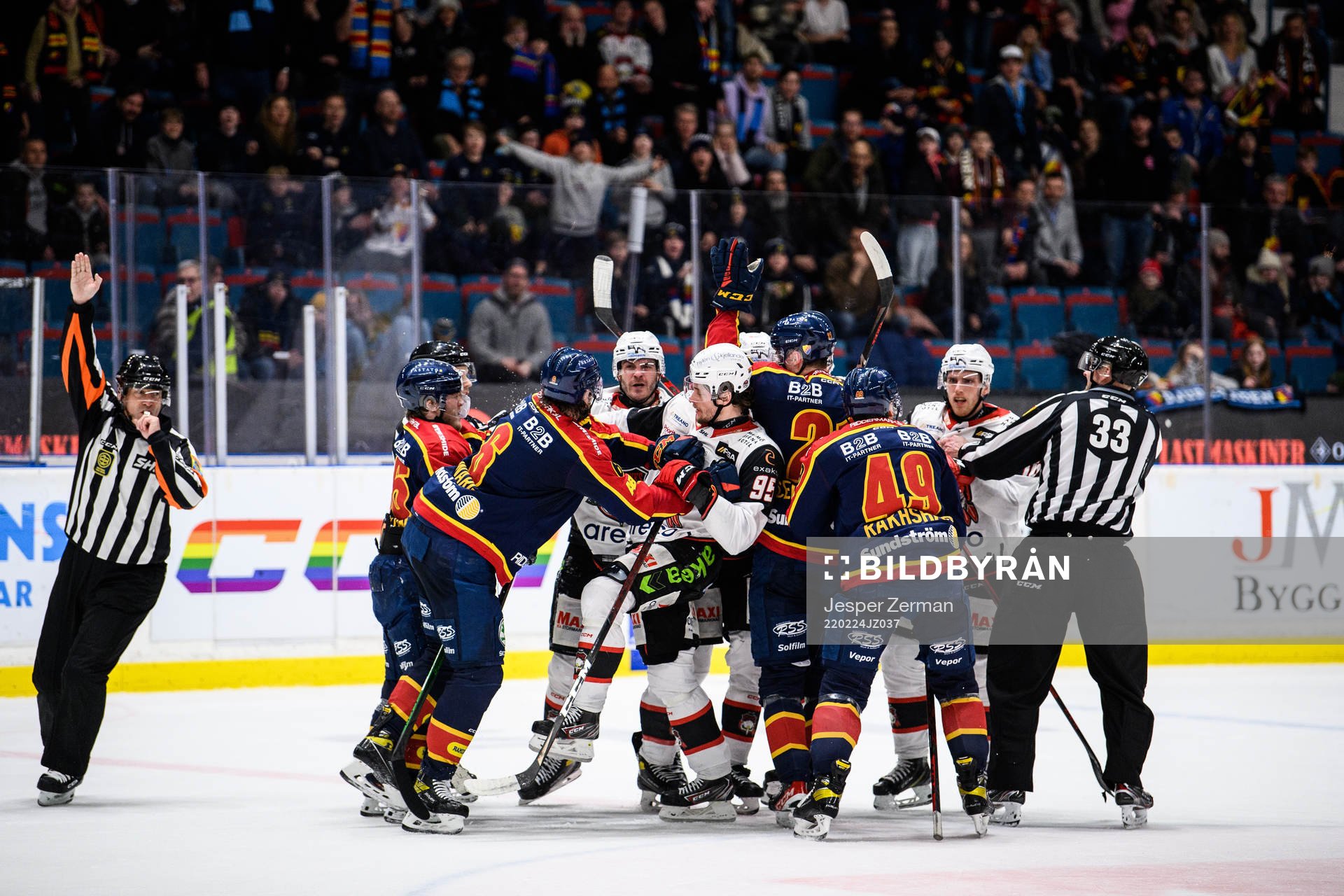 Bråk mellan Djurgårdens och Malmö Redhawks spelare