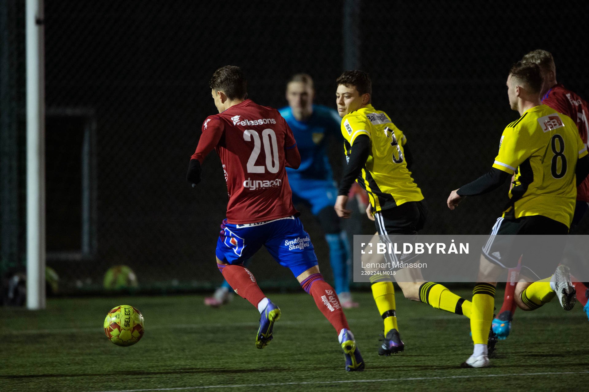 Östers Alen Zahirovic och Hässleholms Isak Orajärvi i