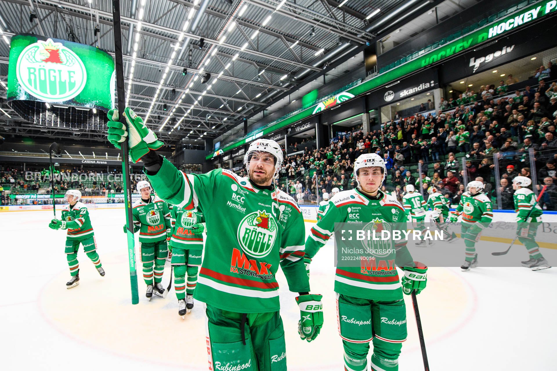 Rögles Mattias Sjögren jublar