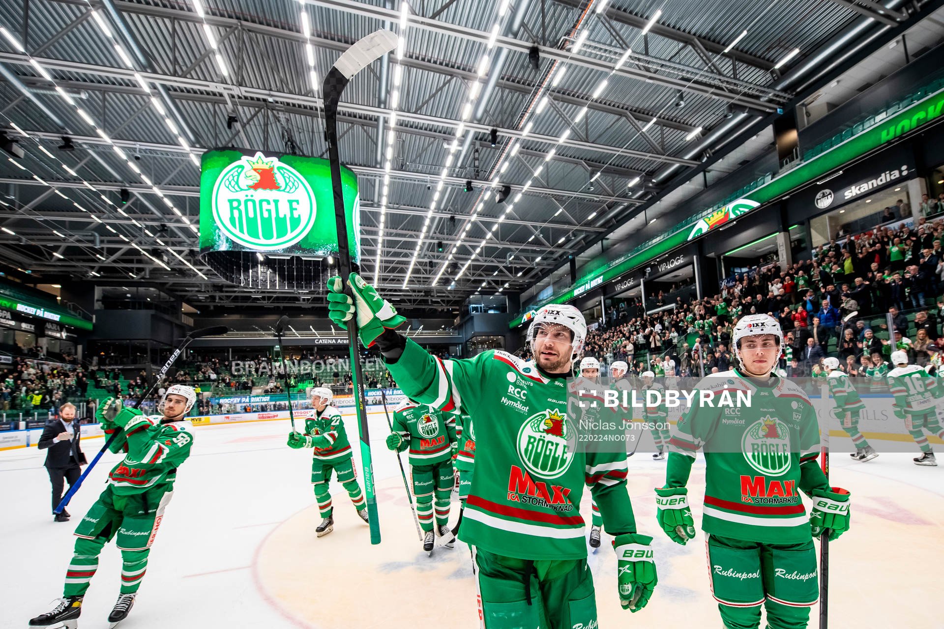 Rögles Mattias Sjögren jublar
