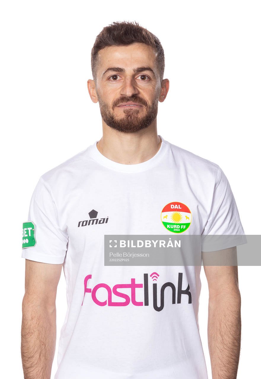 Dalkurds Haron Ahmed Zubair poserar för ett porträtt den 25 februari 2022 i Uppsala.