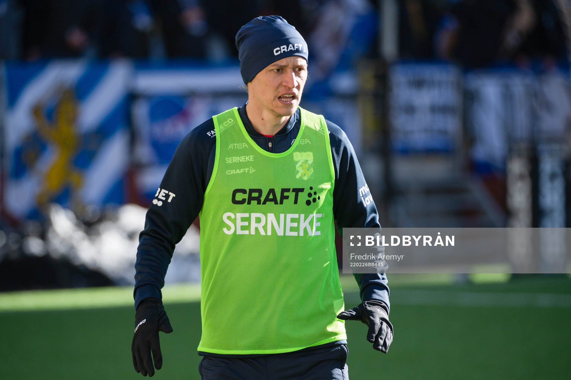 IFK Göteborgs  Simon Thern innan fotbollsmatchen i Svenska