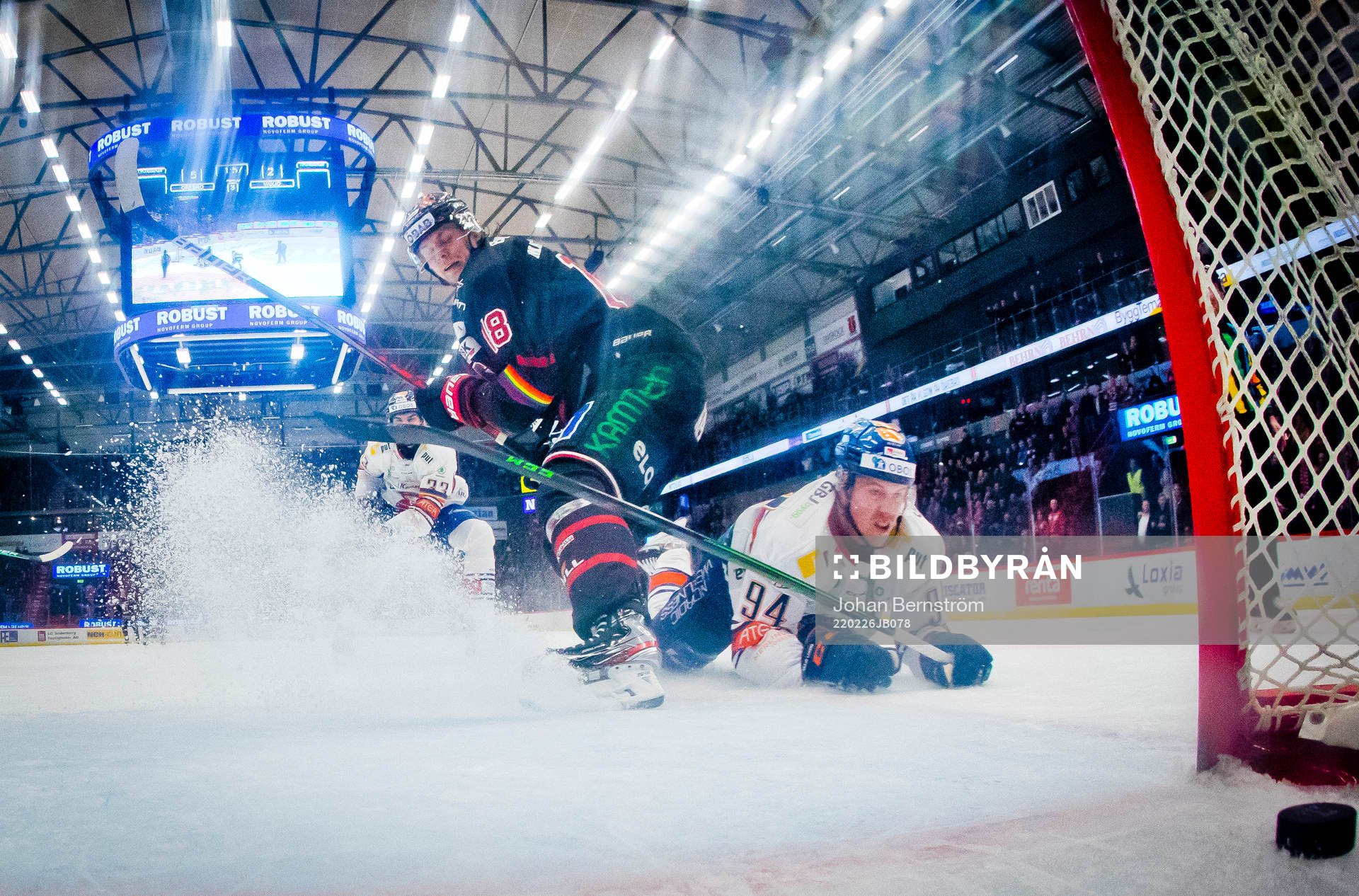 Örebros Rodrigo Abols gör 6-2 i öppet mål och