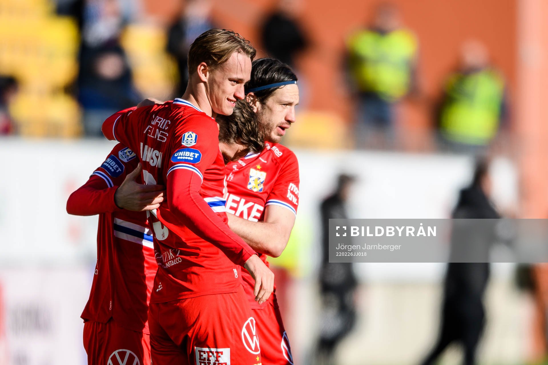 IFK Göteborgs Emil Salomonsson jublar med lagkamrater