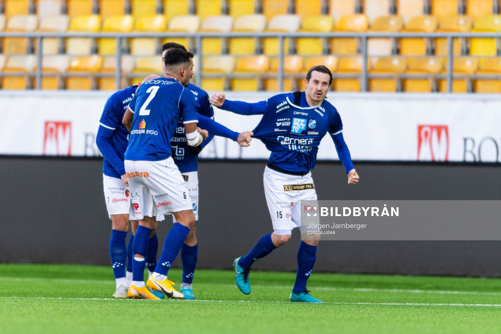 Norrbys spelare jublar