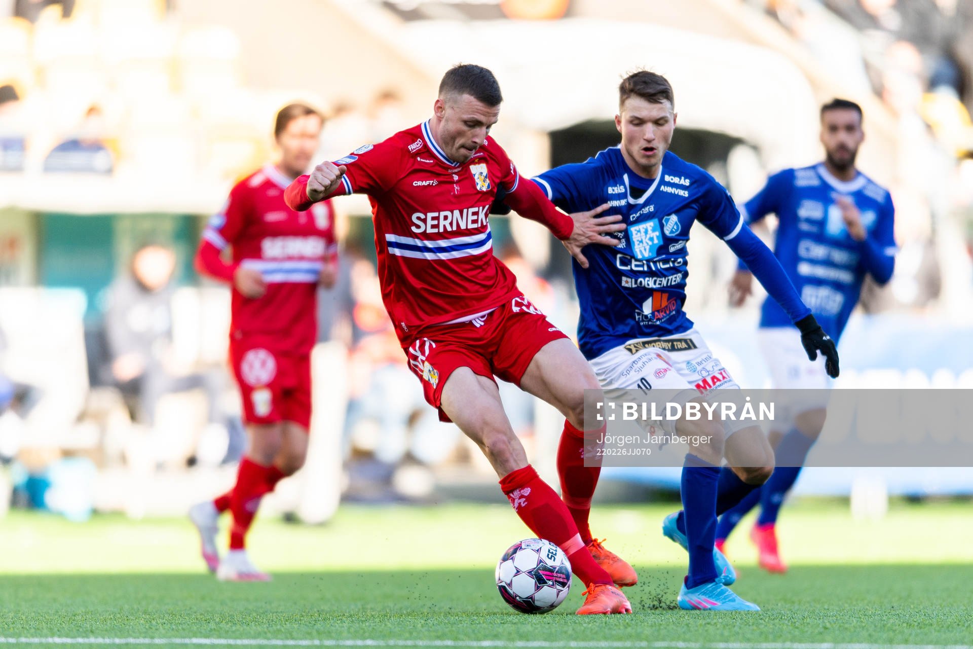 IFK Göteborgs Calle Johansson och Norrbys Ekin Bulut