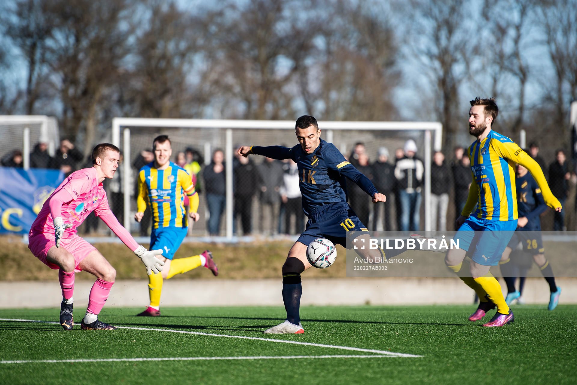 s Nabil Bahoui gör 1-0