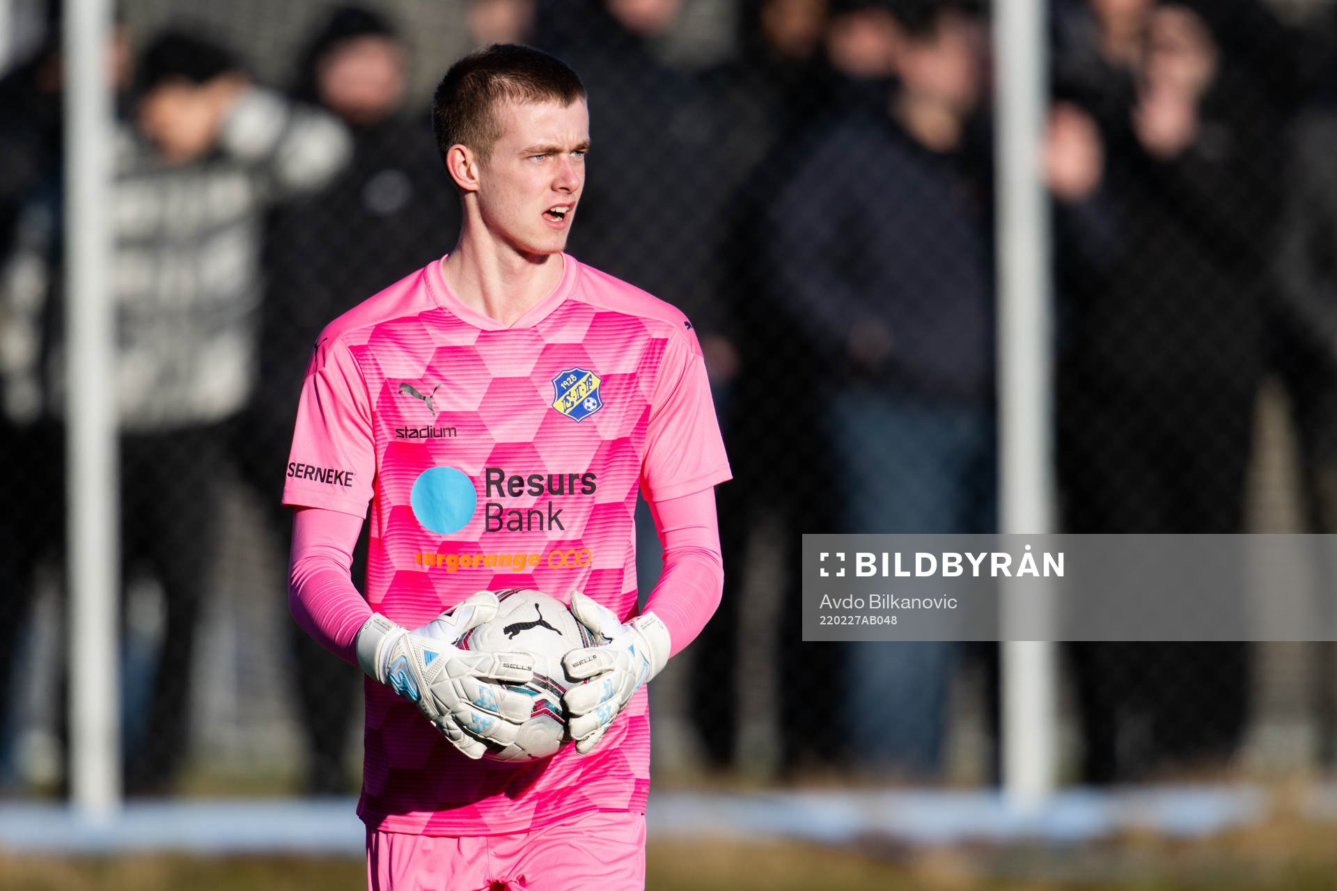 Eskilsminnes Målvakt Harry Lomsten under fotbollsmatchen i Svenska Cupen mellan Eskilsminne och AIK den 27 februari 2022 i Helsingborg. 