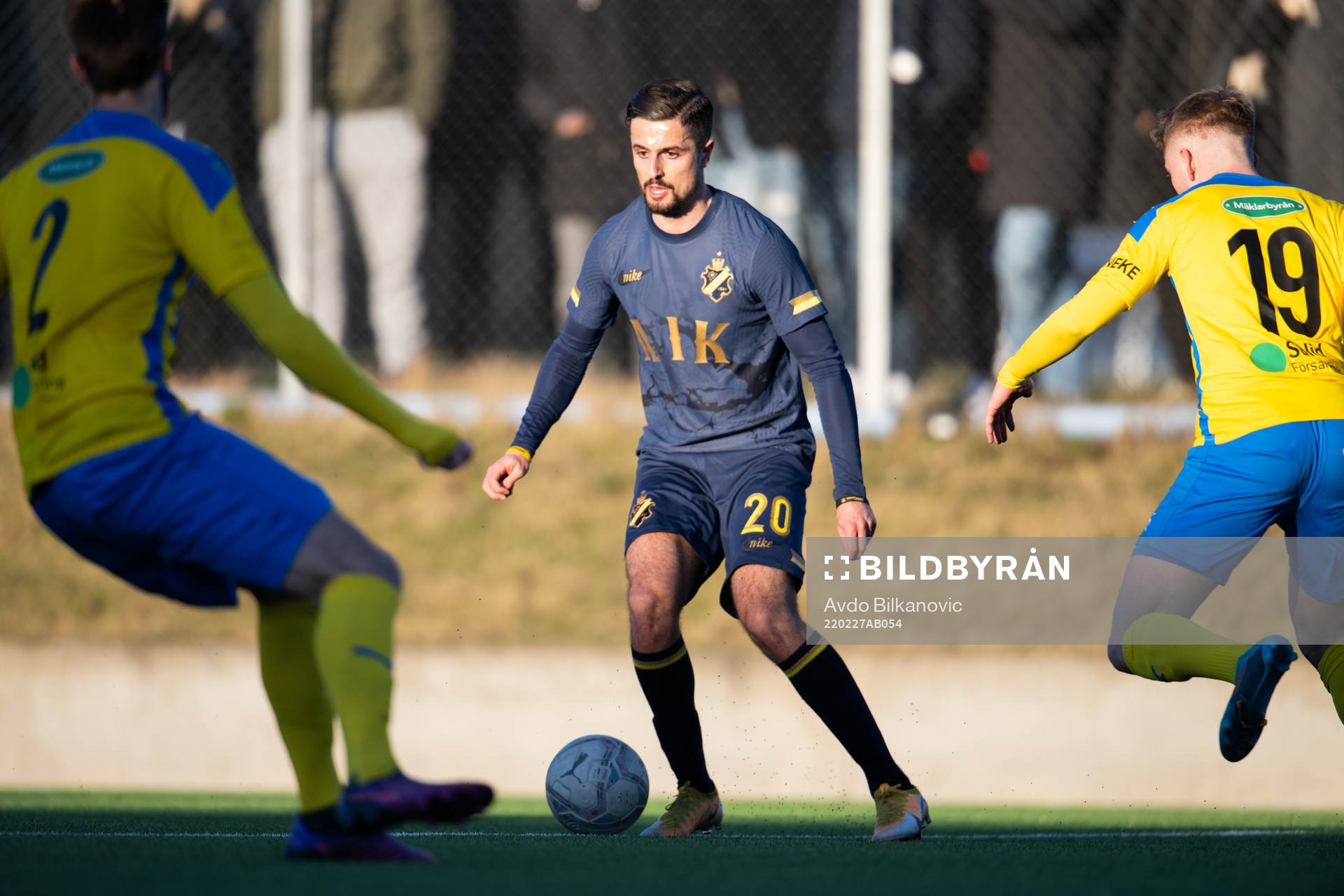 s Zachary Elbouzedi