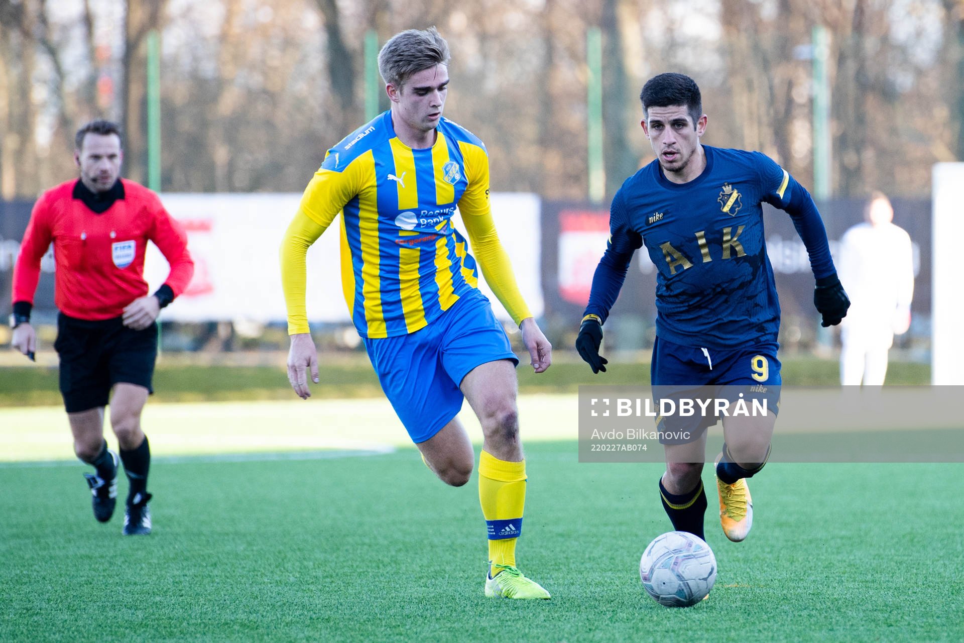 s Nicolas Stefanelli