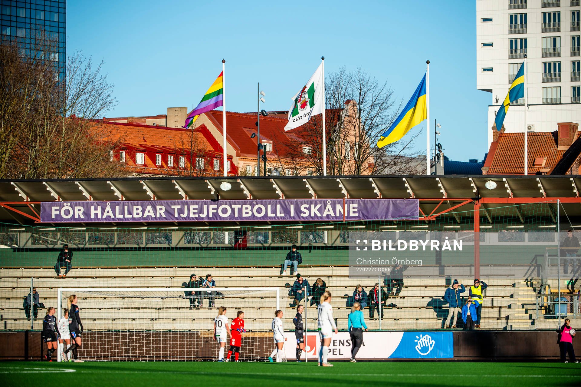 Ukrainska flaggan vajade på Malmö IP