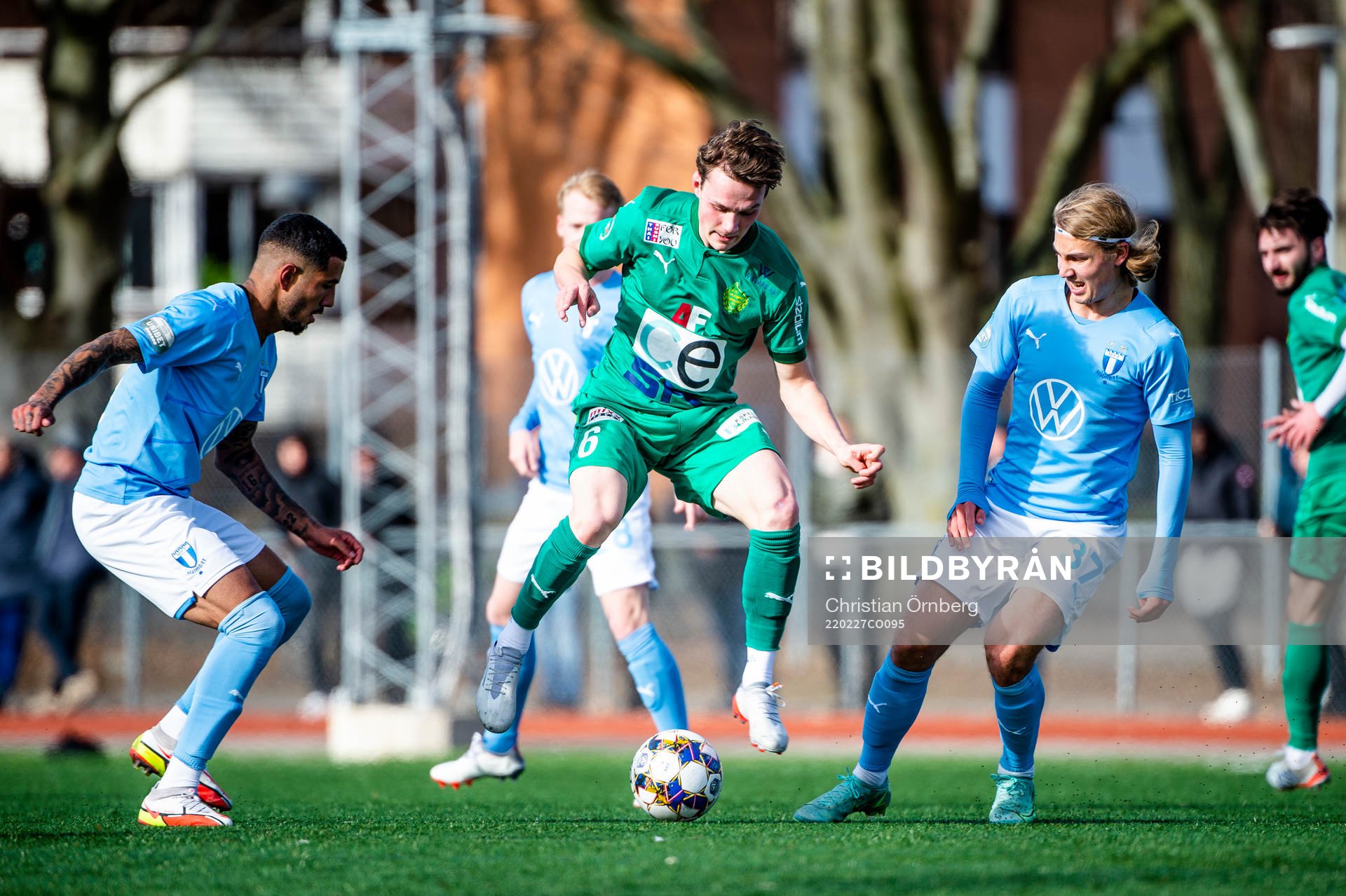 BK Olympics Axel Sjöberg mot Malmö FFs Sergio Pena och