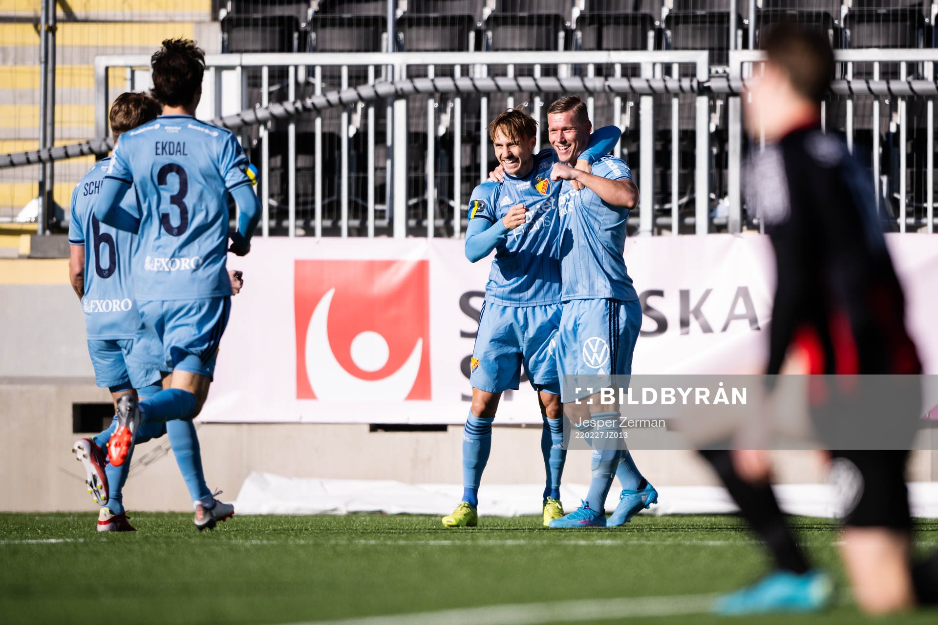 Djurgårdens Victor Edvardsen och Pierre Bengtsson jublar