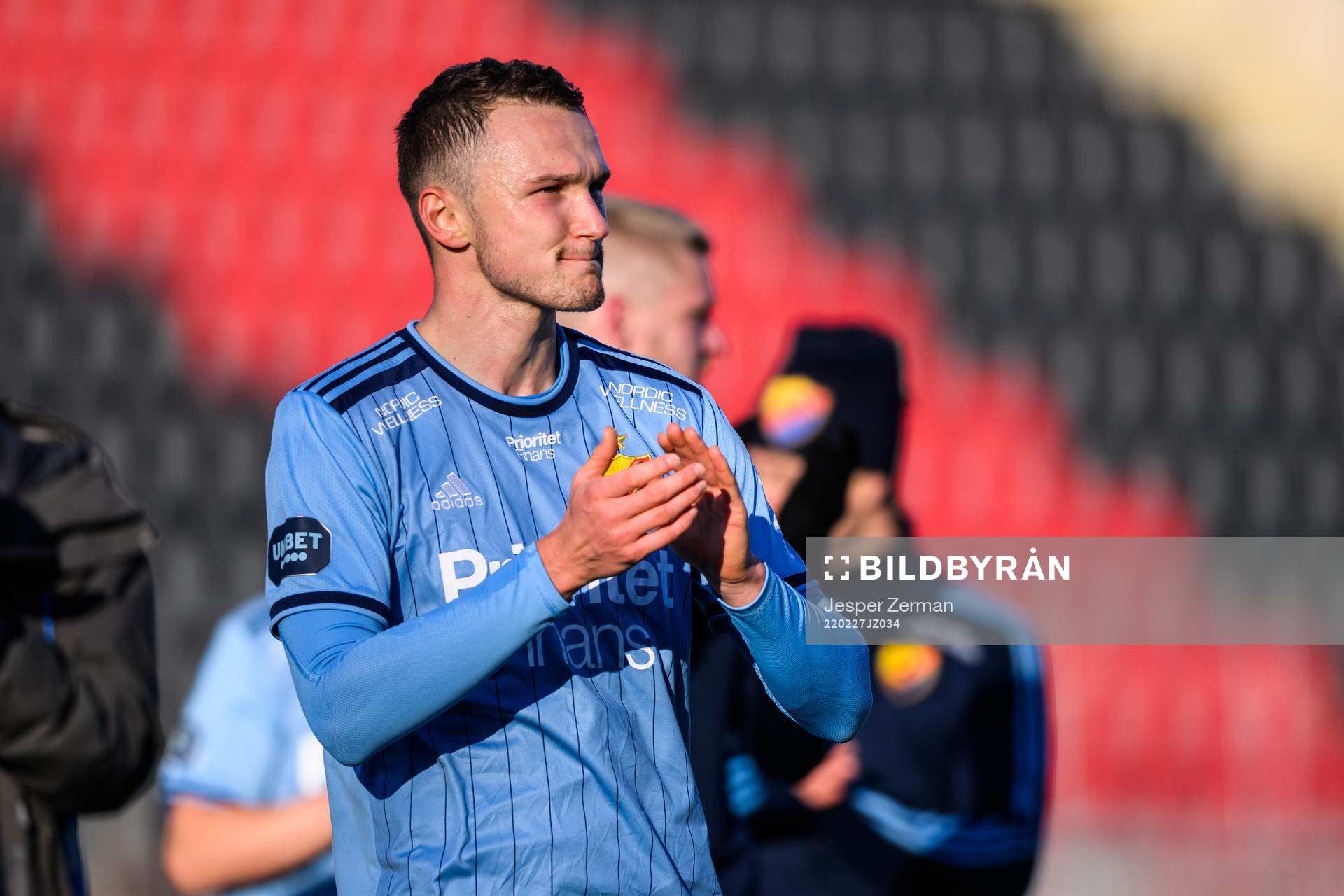 Djurgårdens Piotr Johansson jublar efter fotbollsmatchen i Svenska Cupen mellan Brommapojkarna och Djurgården den 27 februari 2022 i Stockholm.