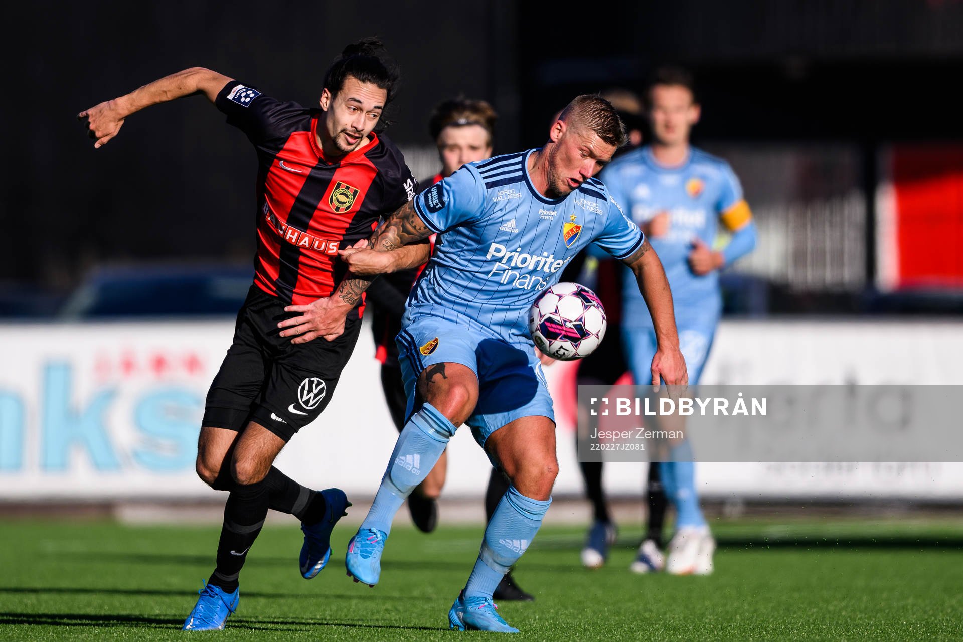 Brommapojkarnas Monir Jelassi och Djurgårdens Victor