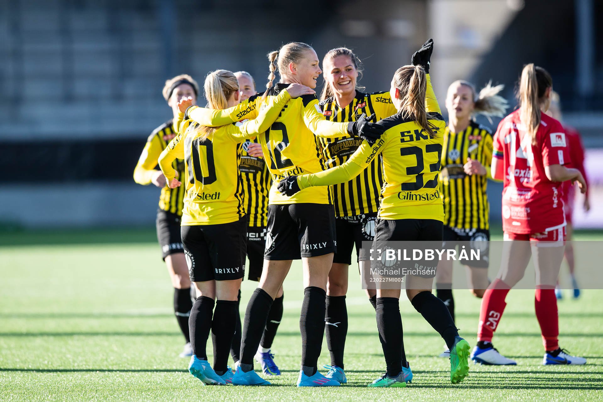 Häckens Stine Larsen jublar