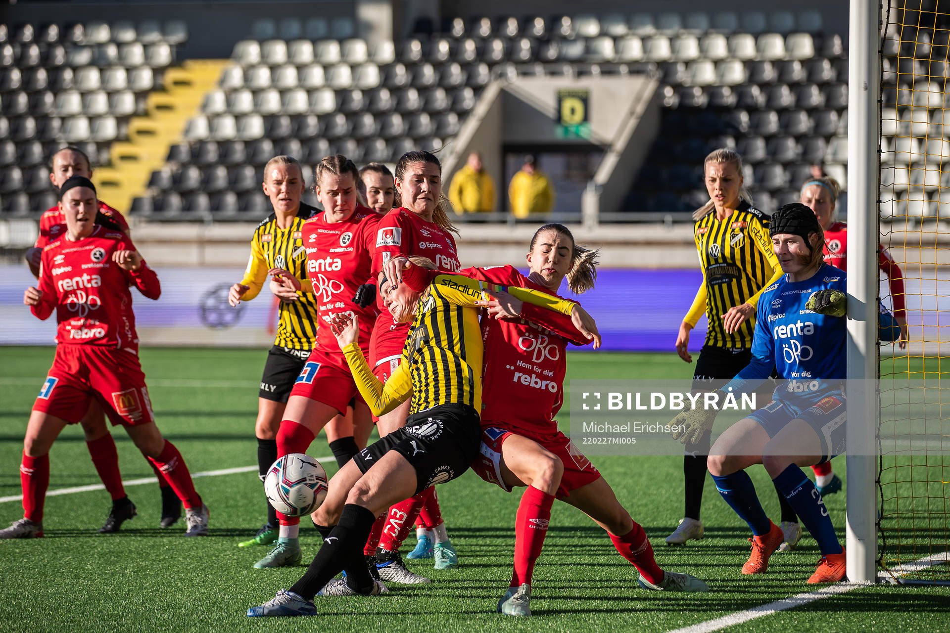 Häckens Luna Nørgaard Gevitz och Örebros Wilma Öhman