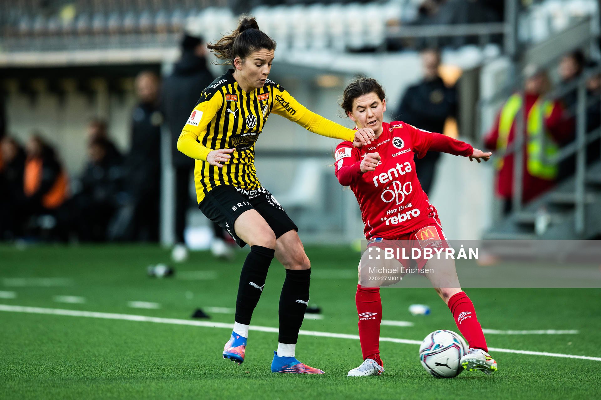 Häckens Anna Julia Csiki och Örebros Sara Lilja Vidlund