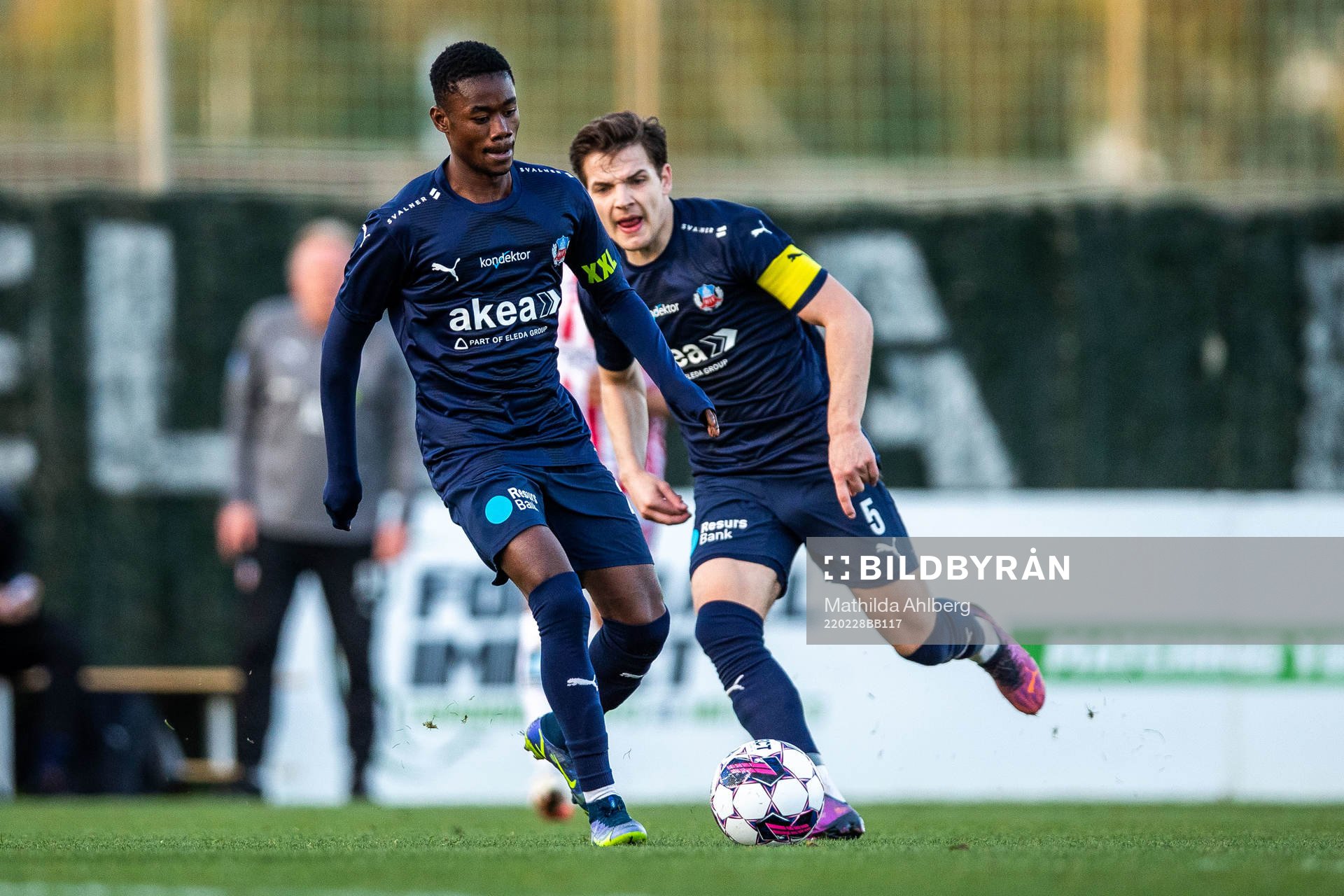 Joseph Amoako and Brandur Hendriksson Olsen of Helsingborg