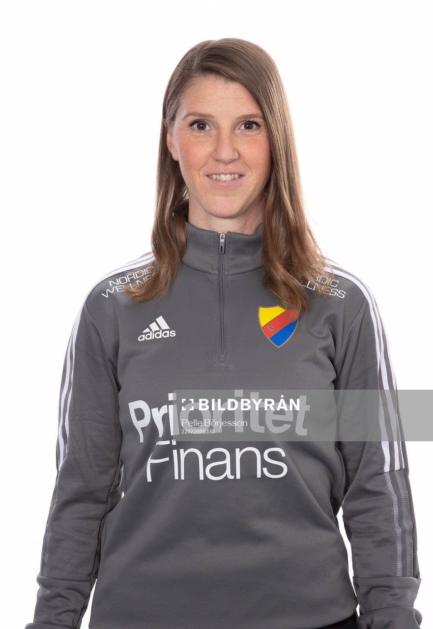 Djurgårdens Fysio Anna Kellermalm Fallby poserar för ett porträtt den 28 februari 2022 i Stockholm.