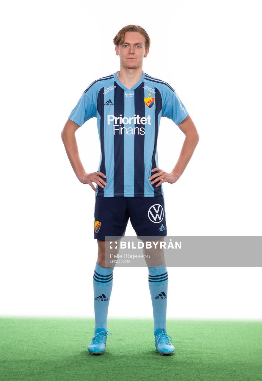 Djurgårdens Melker Jonsson poserar för ett porträtt den 28 februari 2022 i Stockholm.