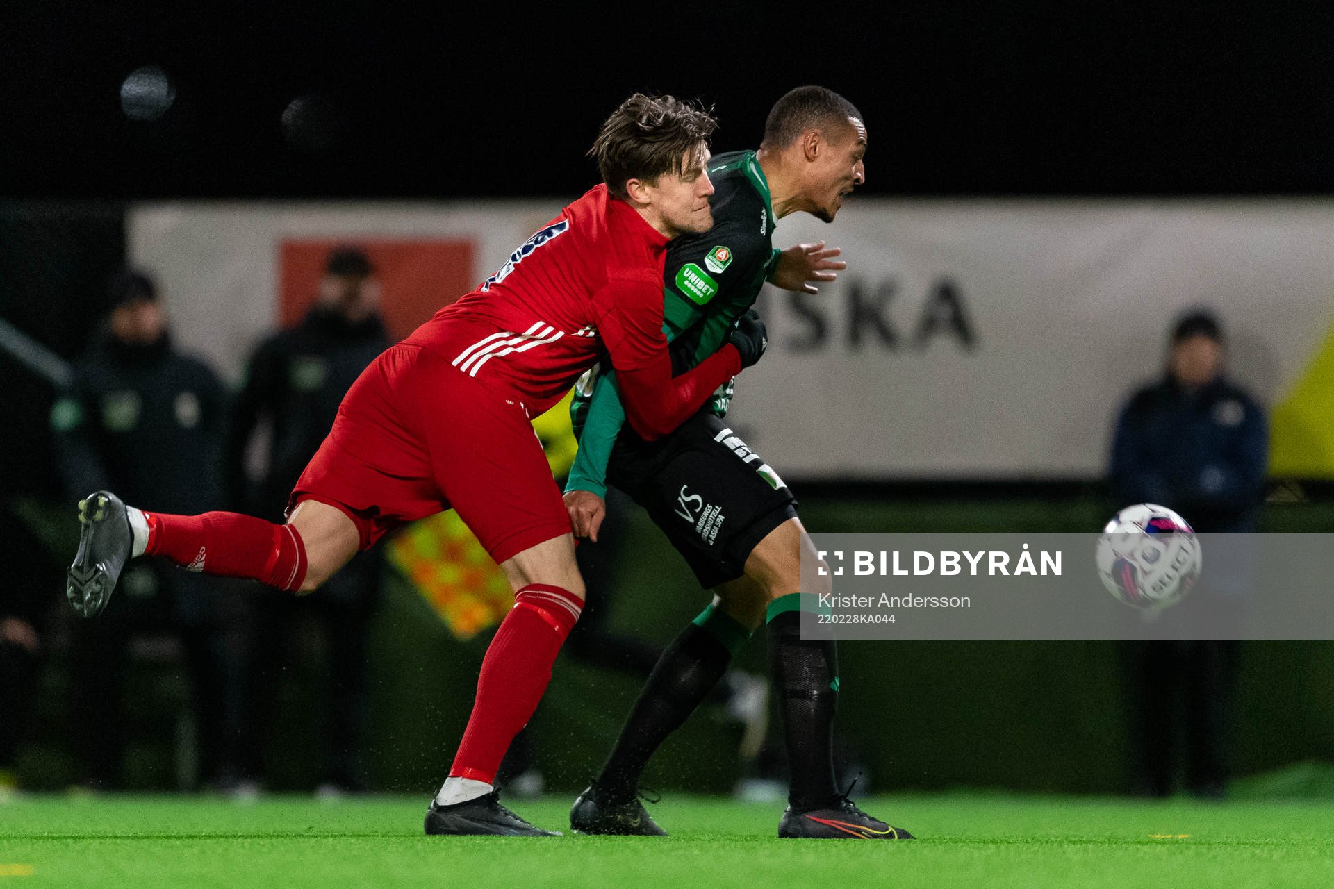 Östers John Stenberg och Varbergs Simon Karlsson Adjei