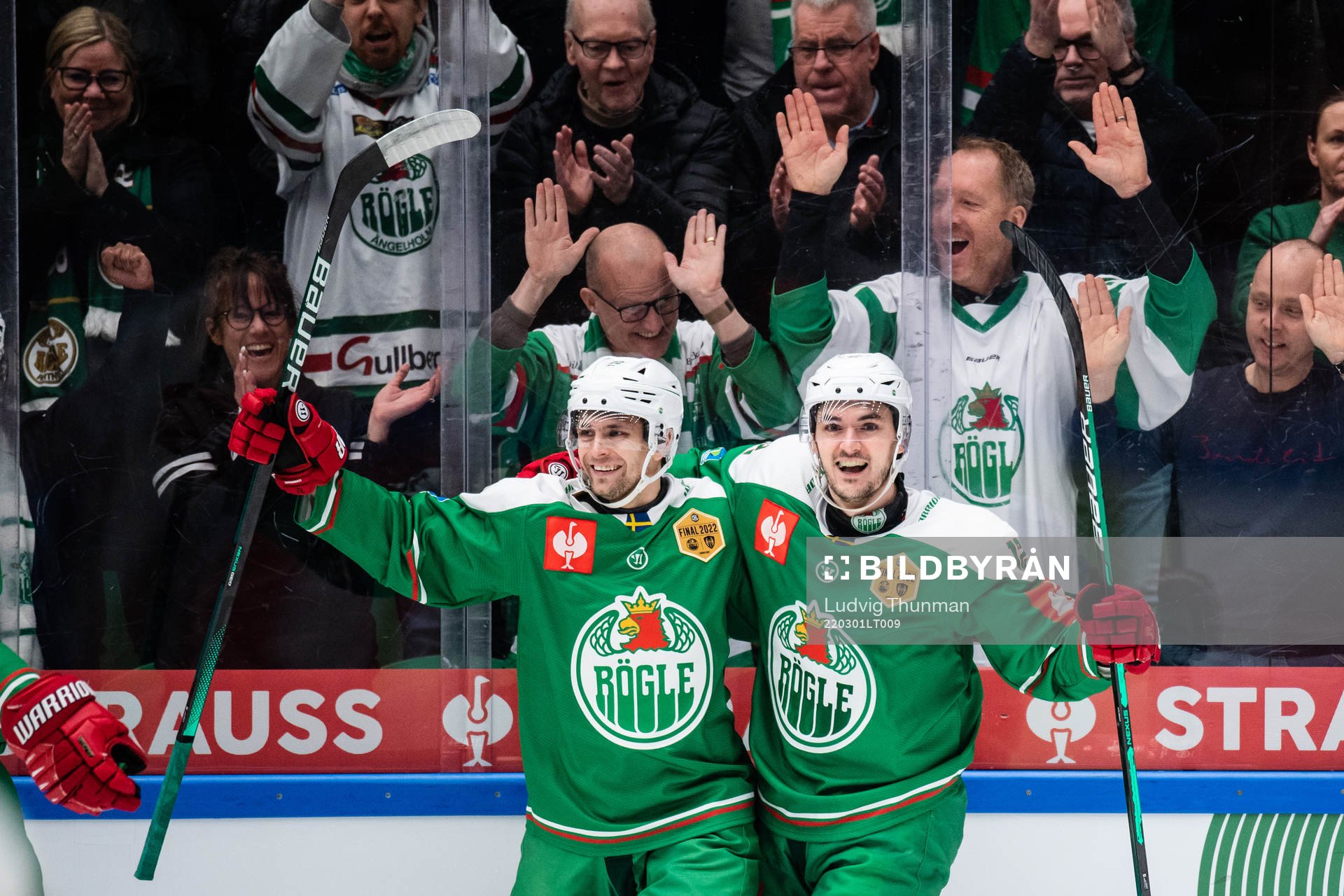 Daniel Zaar and Brady Ferguson of Rögle celebrate