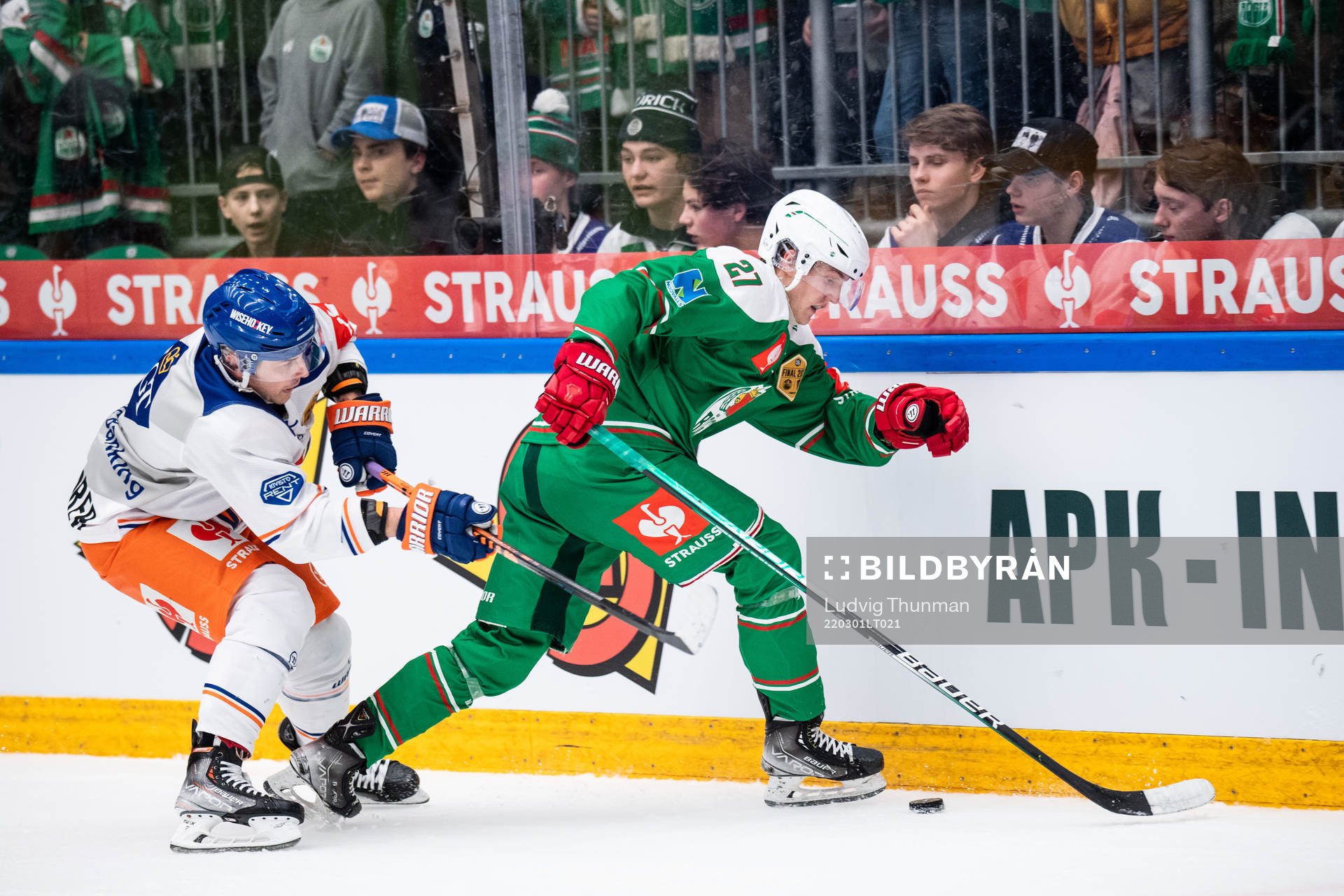 Kristian Kuusela of Tappara and Linus Sjödin of Rögle
