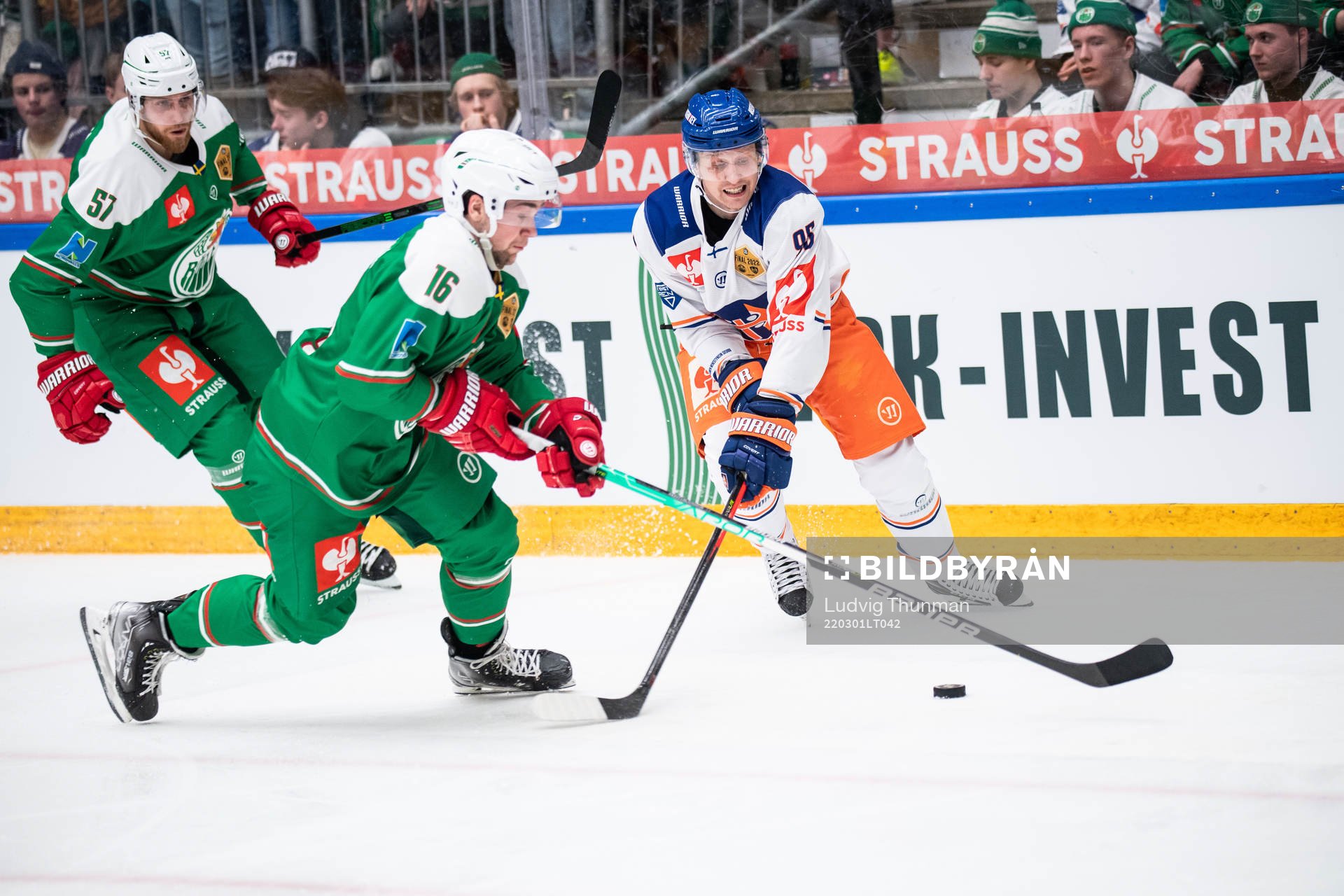 Lucas Ekeståhl-Jonsson of Rögle and Veli Matti Savinainen