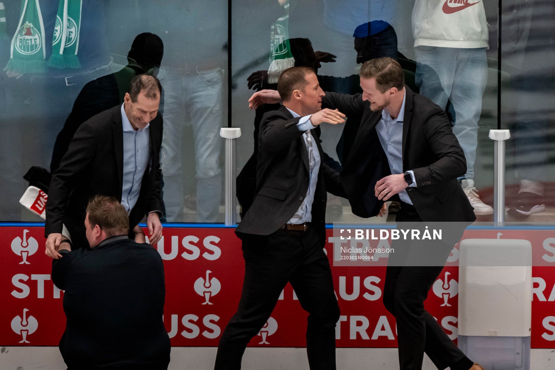 Jan Larsson, assistant coach, Cam Abbott, head coach and