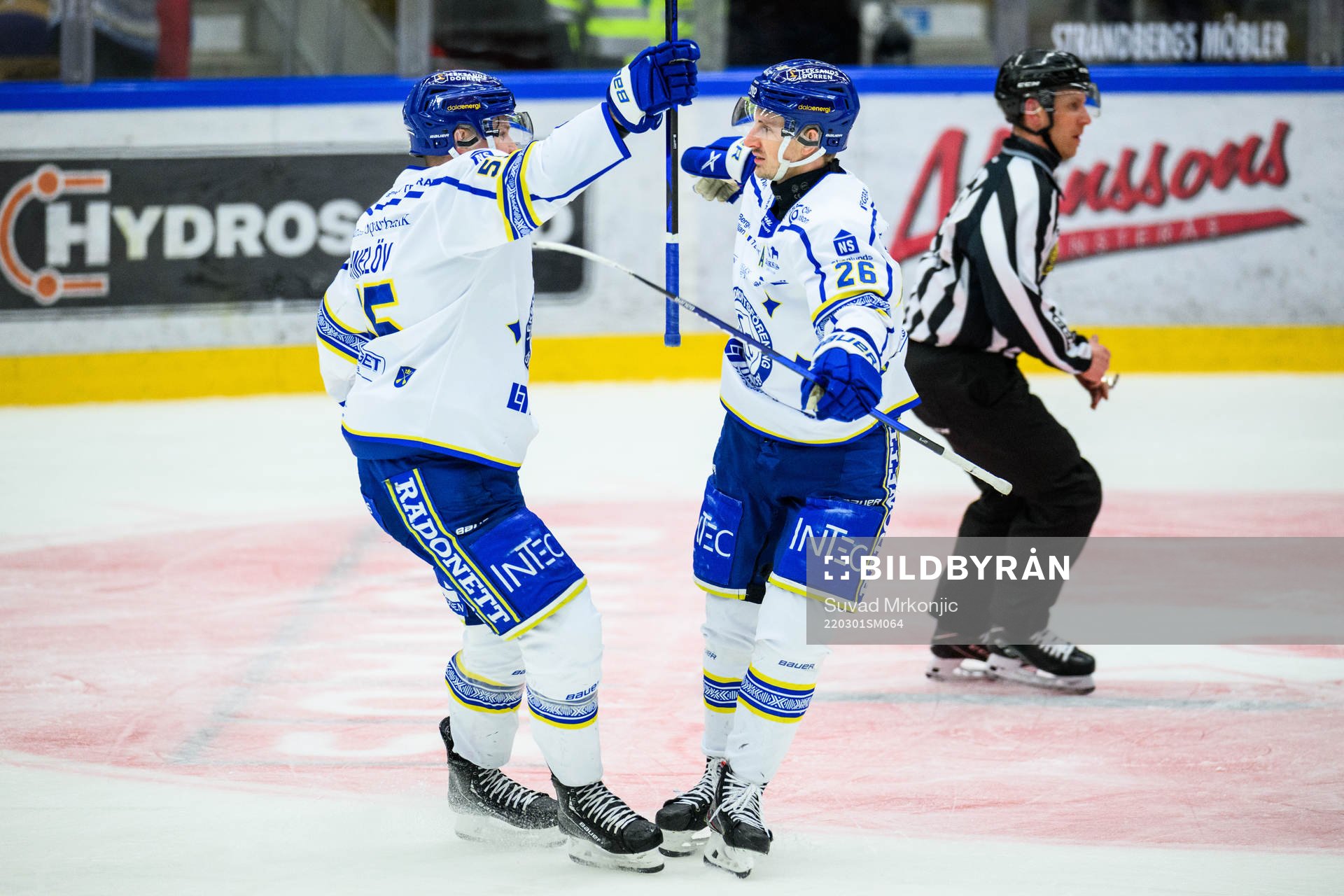 Leksands Patrik Norén (h) jublar med Jonas Ahnelöv