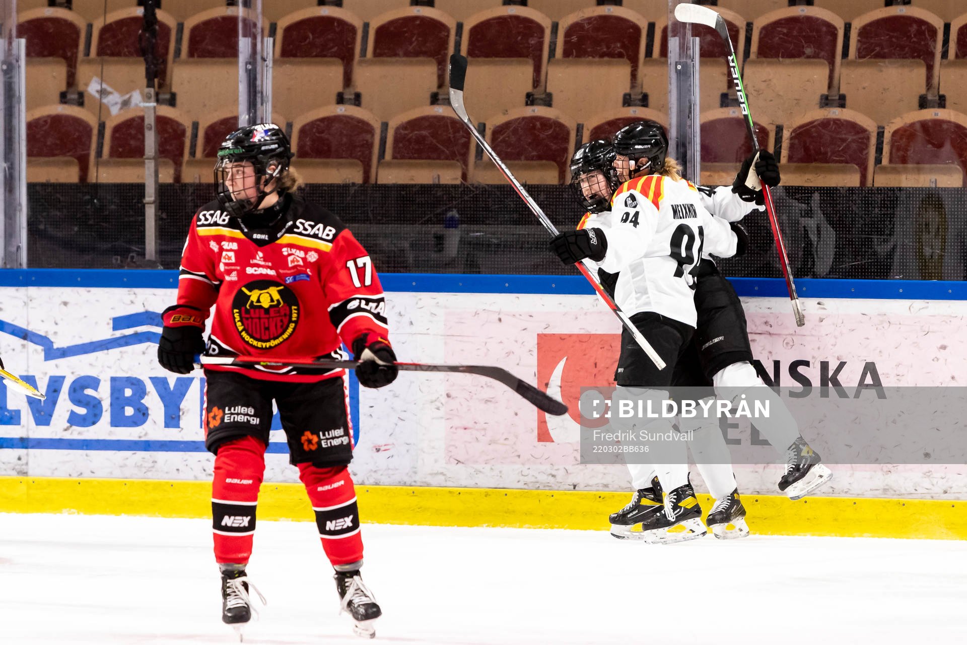 Brynäs Denisa Krizova jublar
