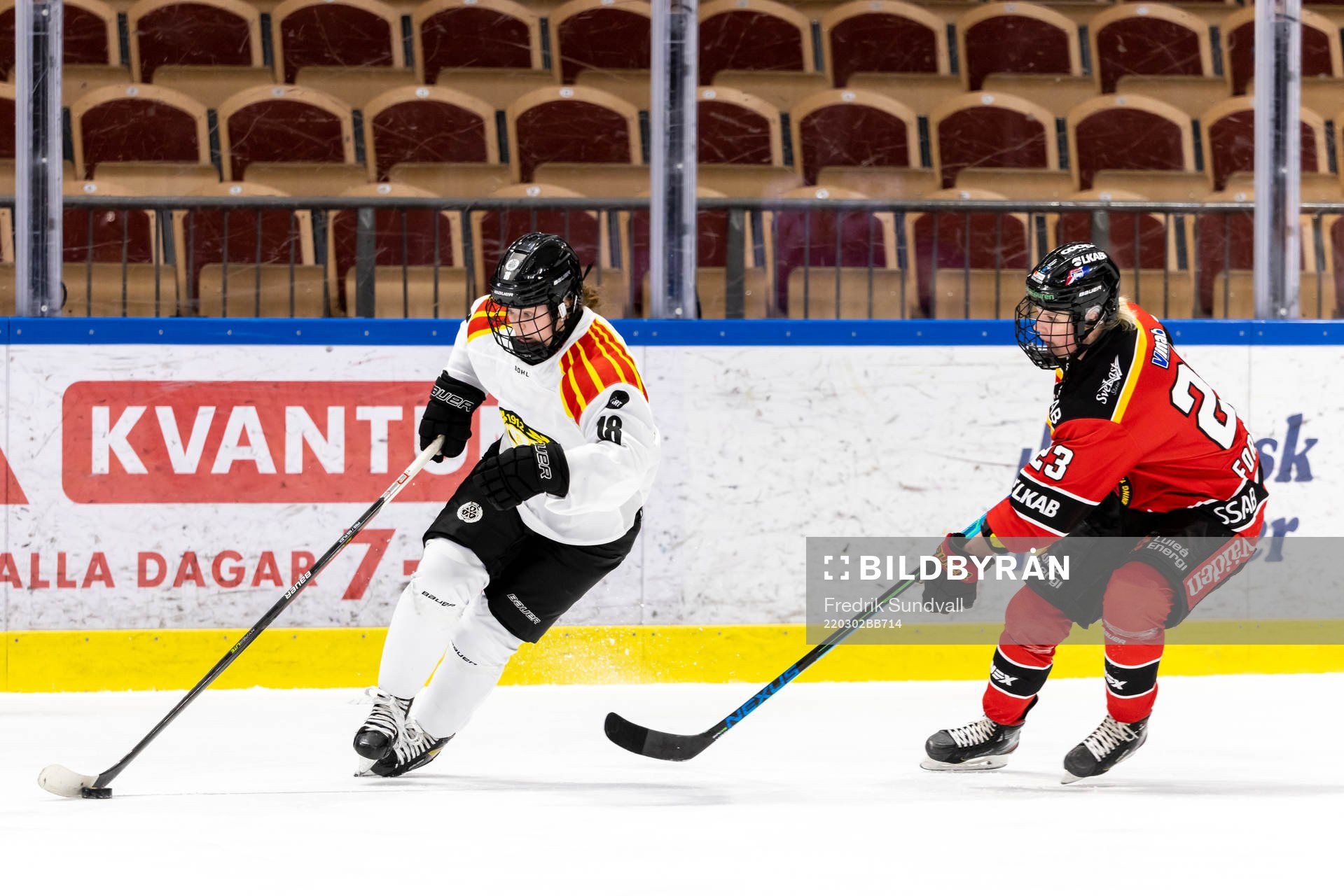 Brynäs Emma Murén och Luleås Pernilla Forsgren