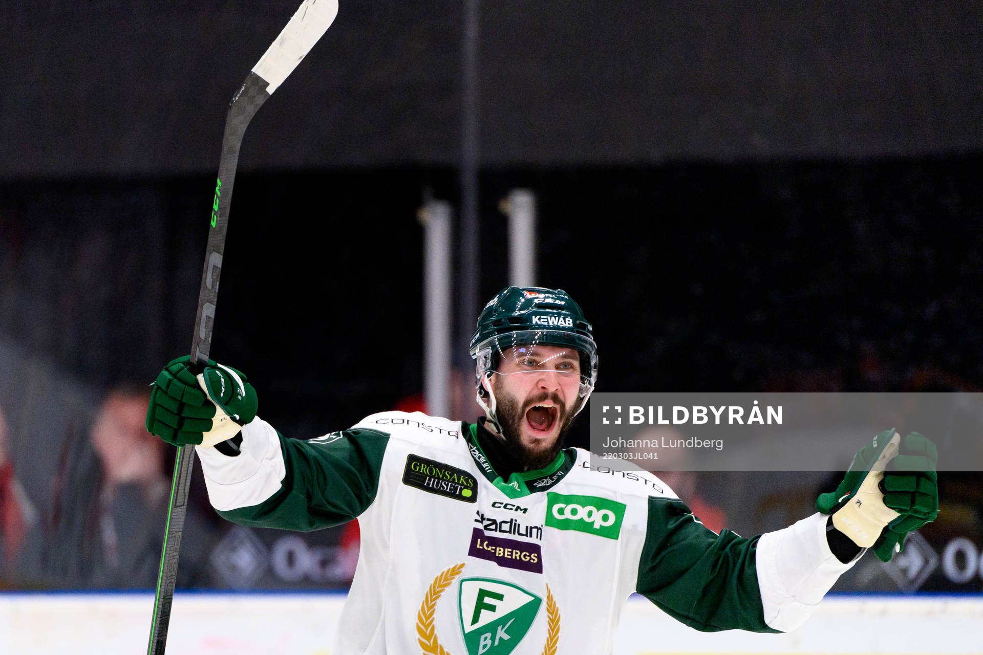 Färjestads Jesse Virtanen jublar