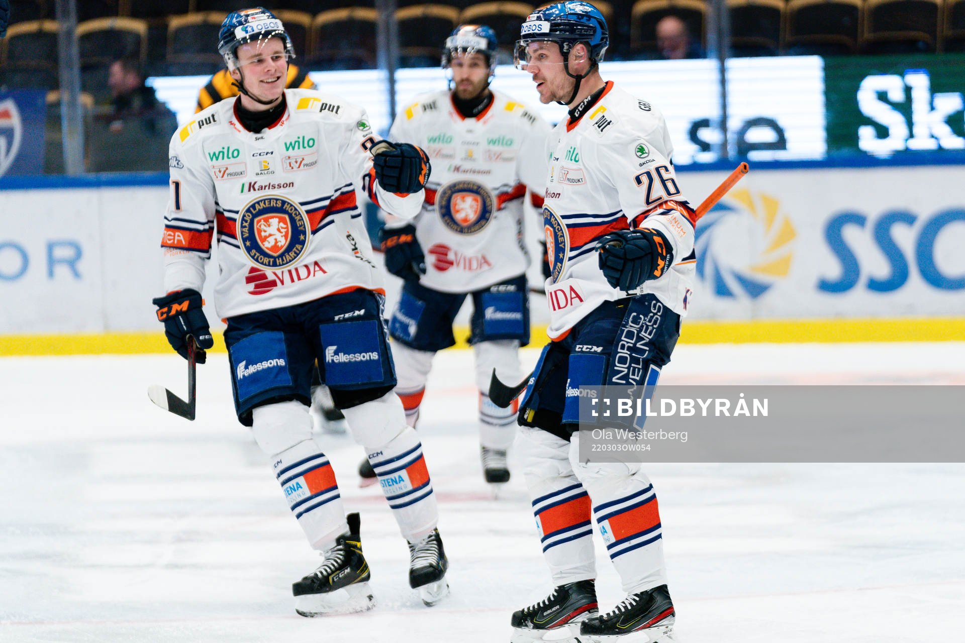 Växjös Olle Lycksell och Joel Kellman jublar