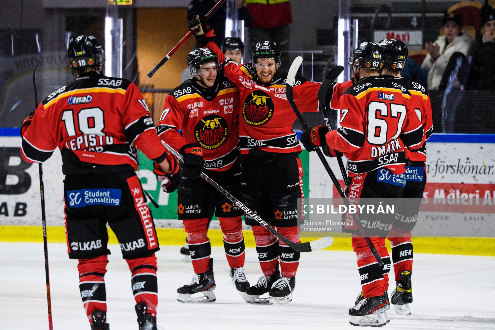 Luleås Brendan Shinnimin jublar