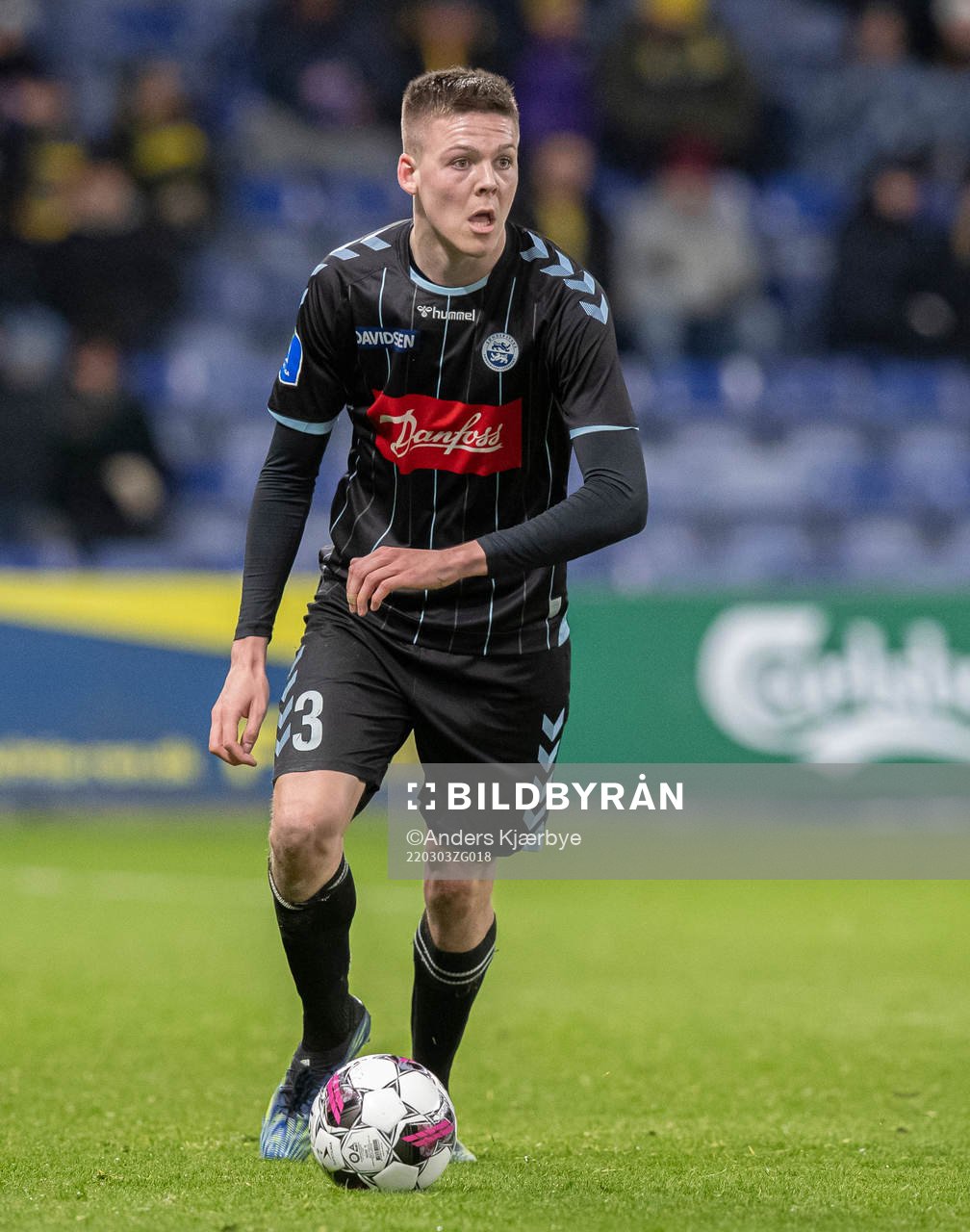 [DK=20220228: Emil Holm (3), SønderjyskE]