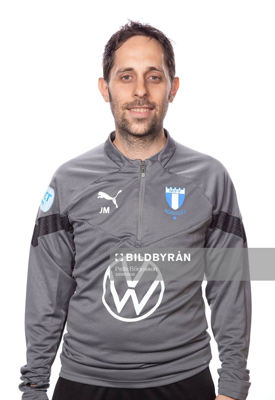 Malmö FFs analytiker Jose Martinez poserar för ett porträtt den 3 mars 2022 i Malmö.