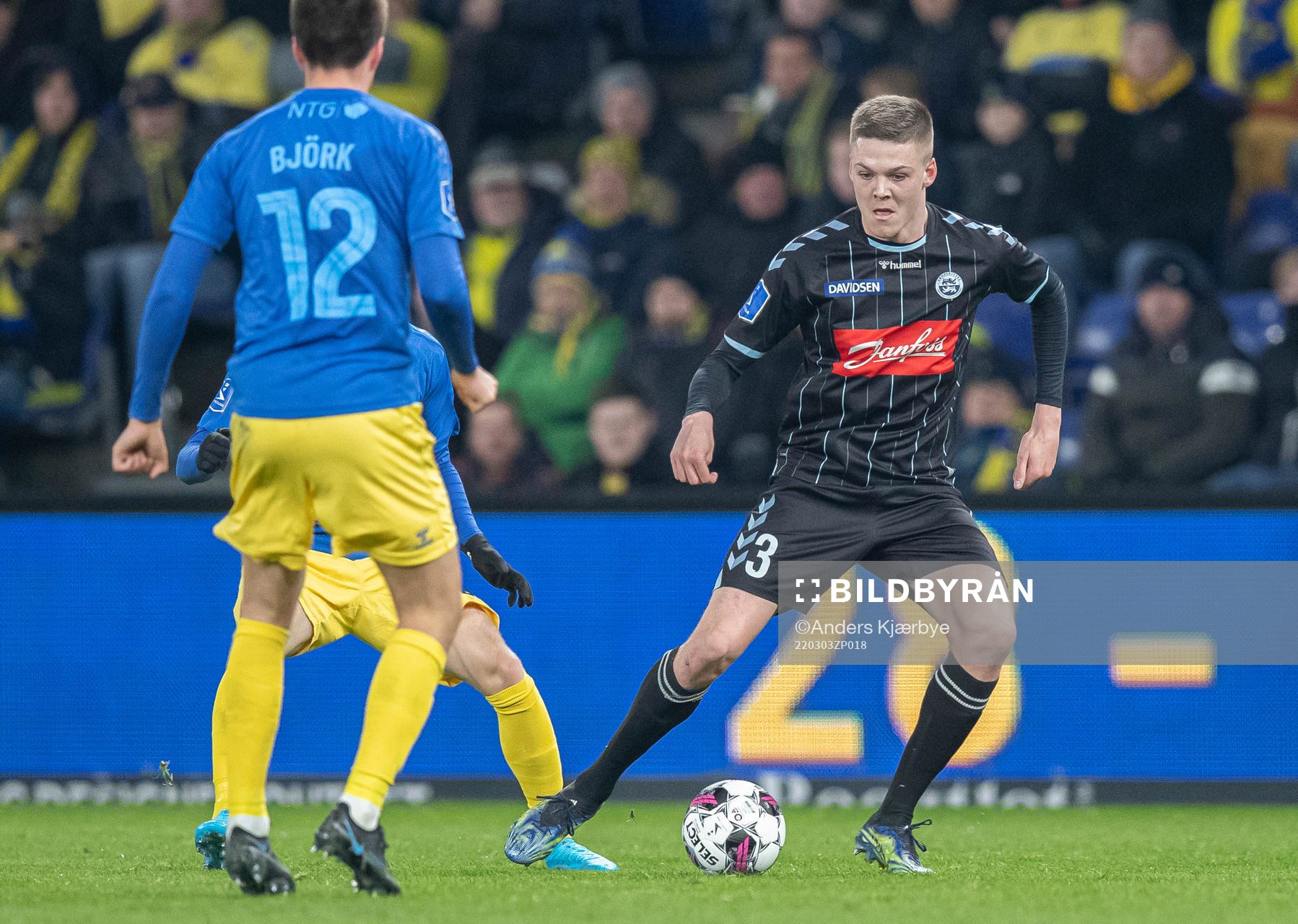 [DK=20220228: Emil Holm (3), SønderjyskE]