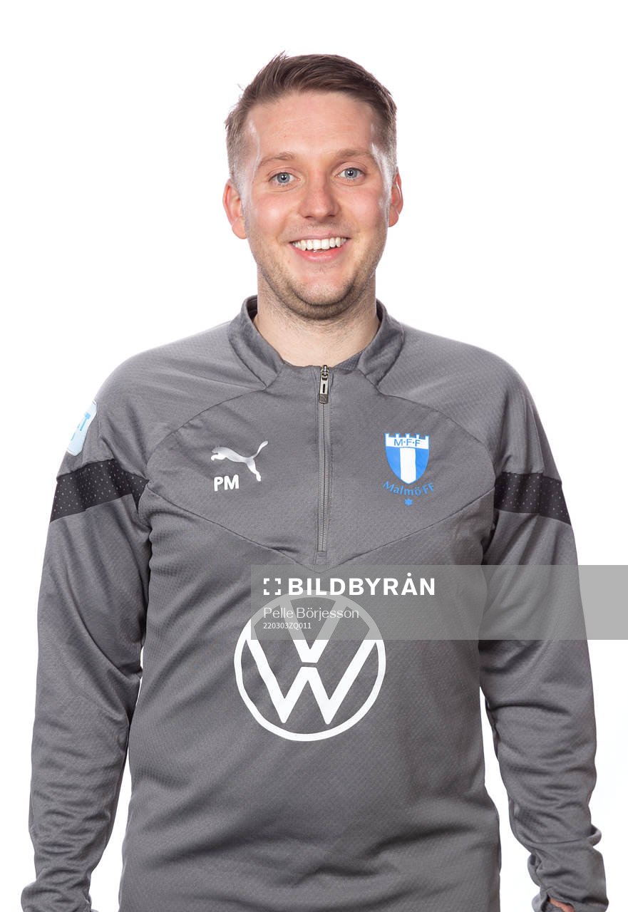 Malmö FFs analytiker Paul Mitchell poserar för ett porträtt den 3 mars 2022 i Malmö.
