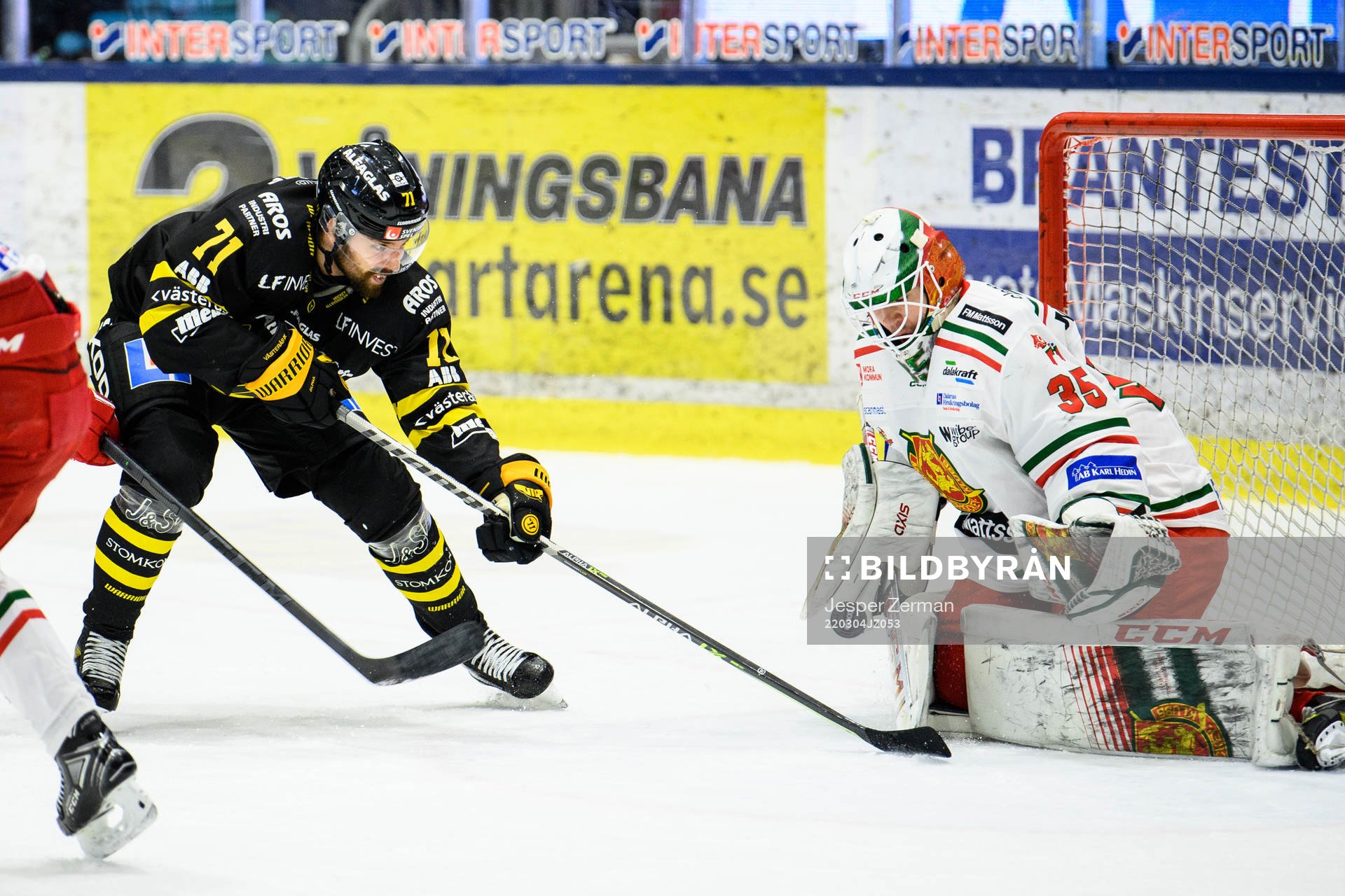 Västerås Sviatoslav Grebenshchikov och Moras målvakt