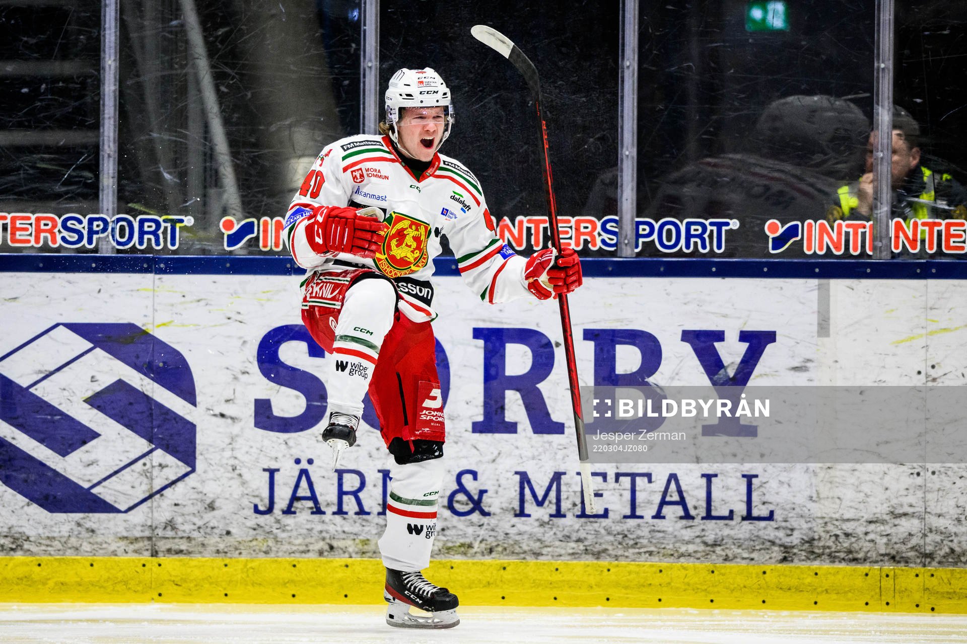 Moras Anton Heikkinen jublar