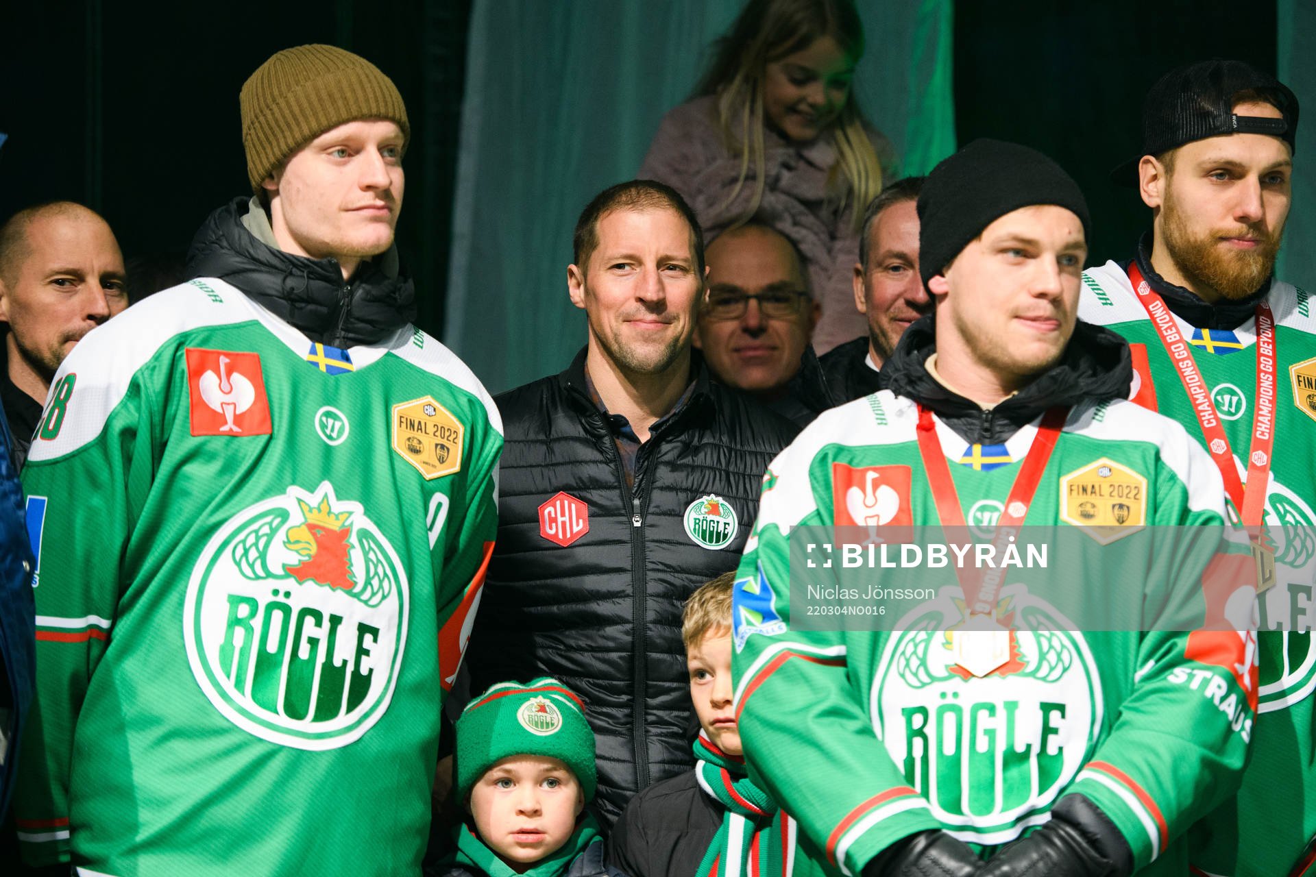 Rögles Anton Bengtsson och tränare Cam Abbott och Leon