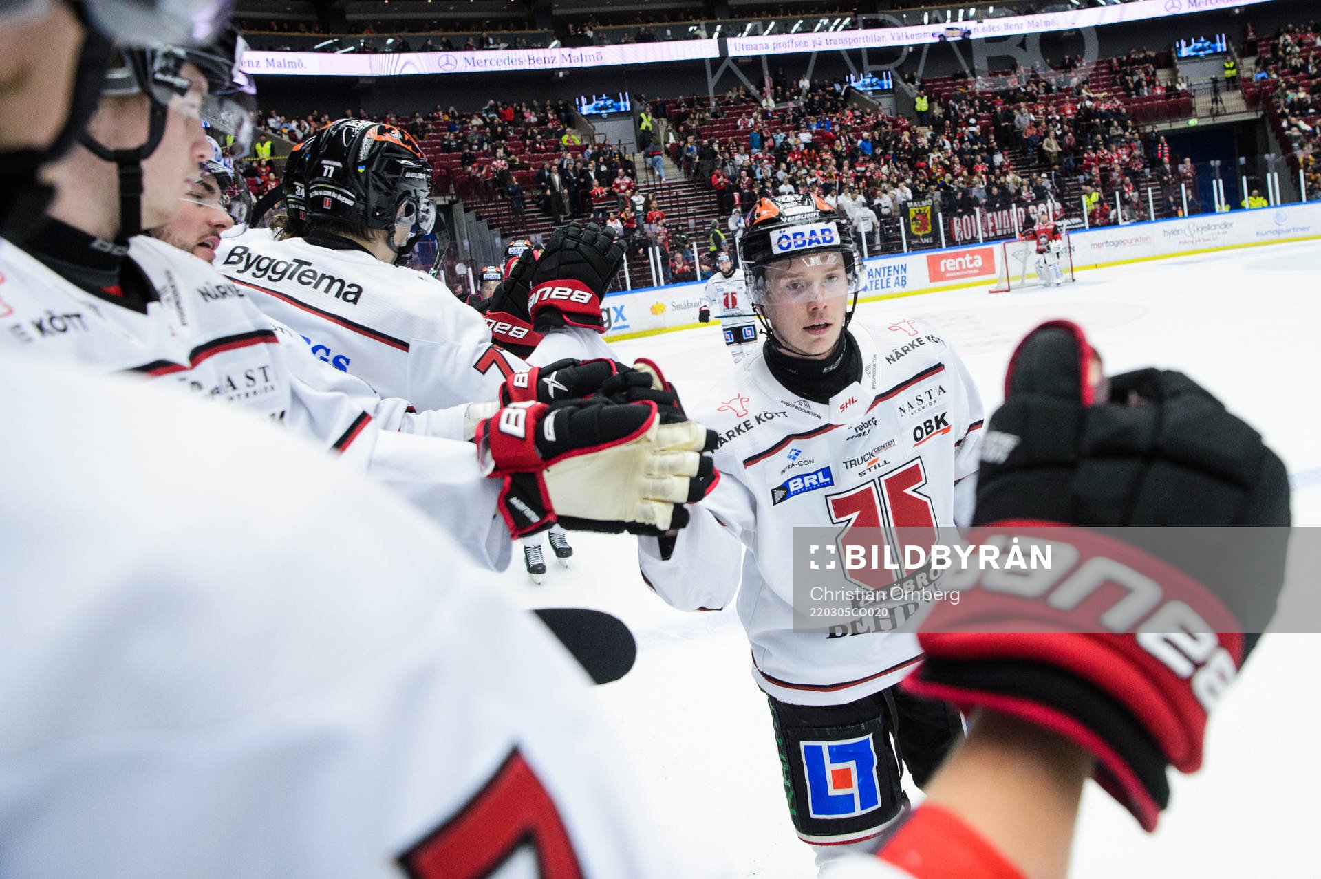 Örebros Linus Öberg jublar