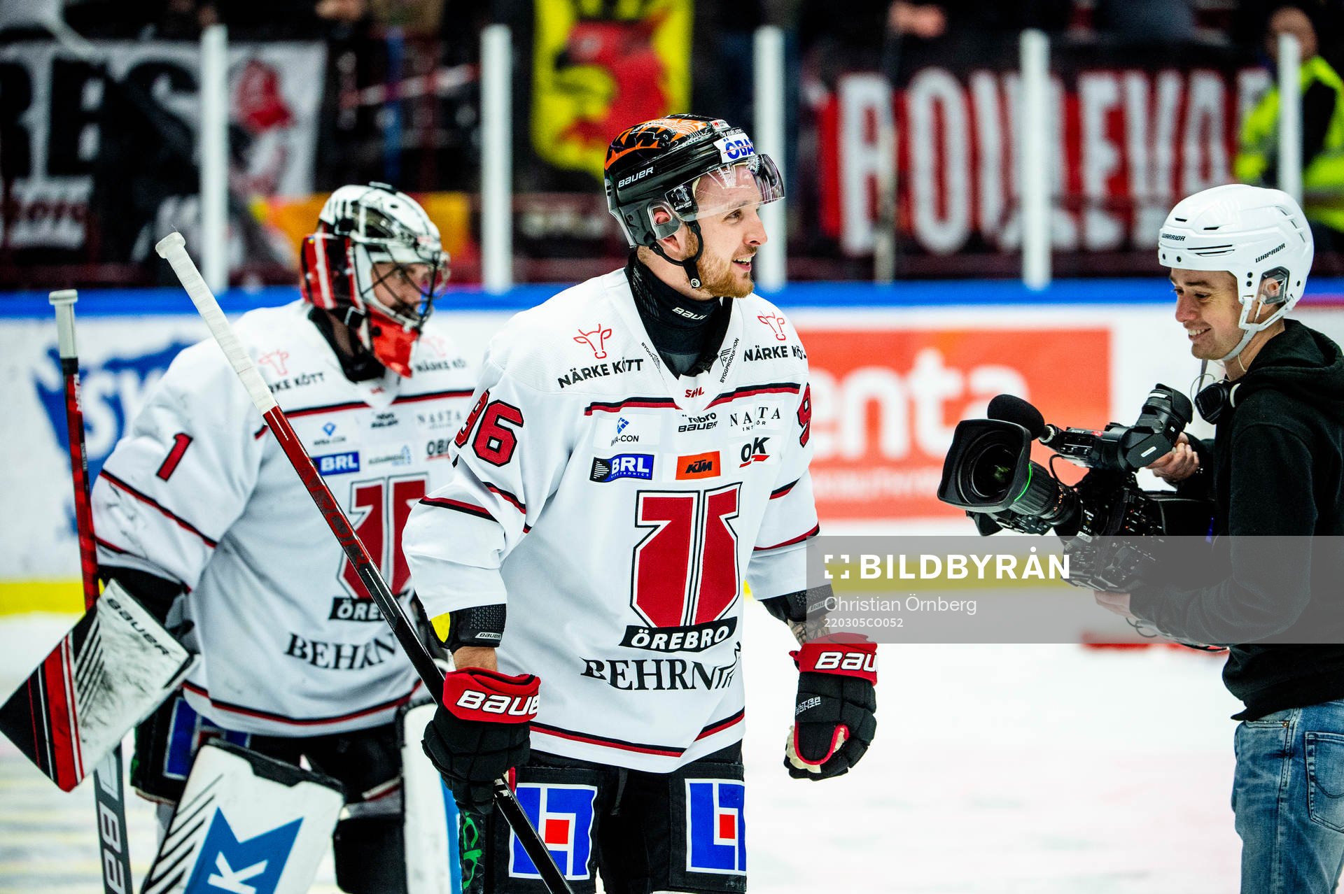 Örebros Robin Kovacs jublar