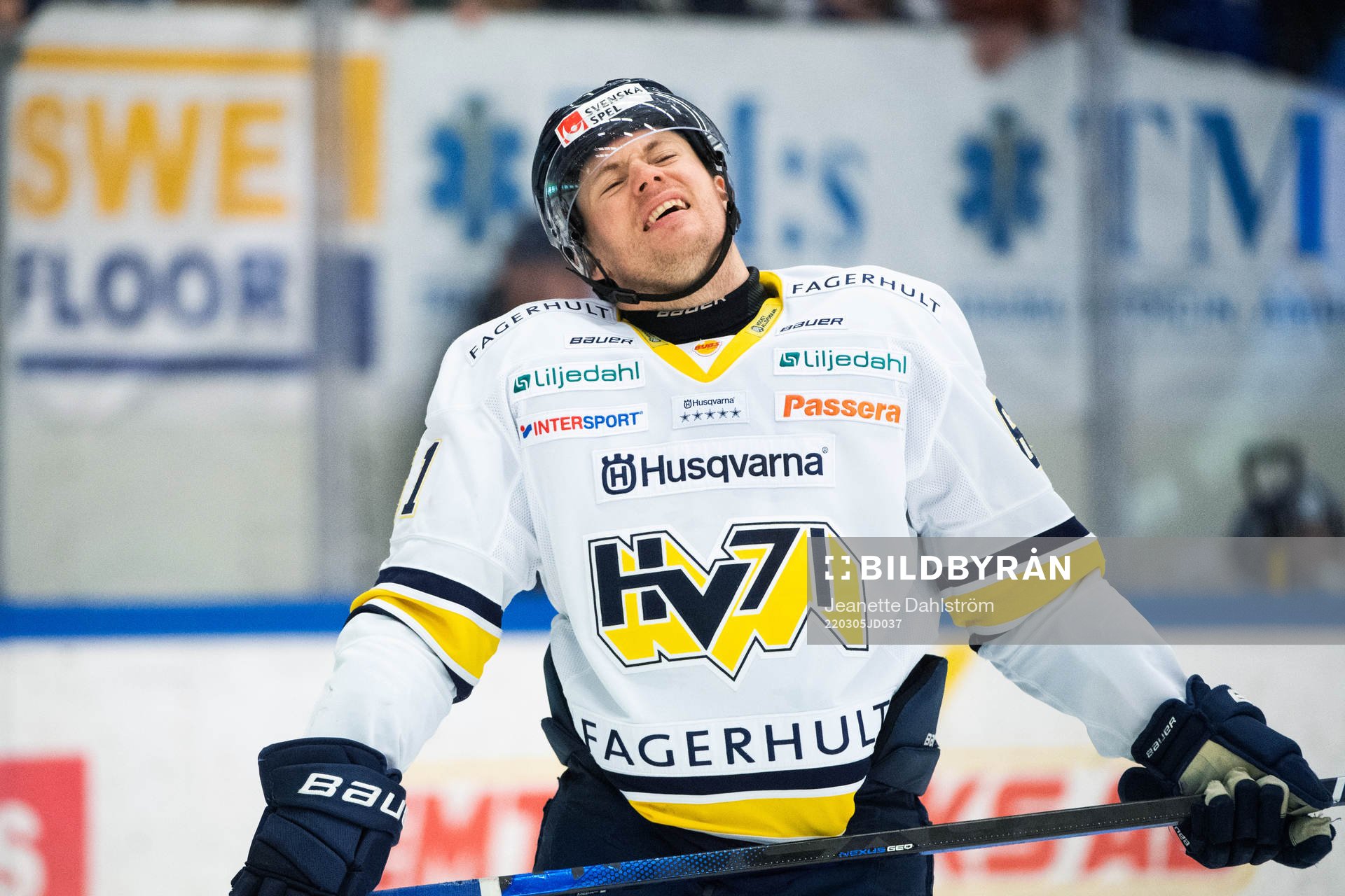 s Tommi Huhtala