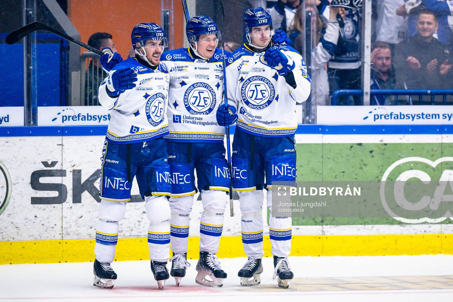 Leksands Matt Caito, Linus Andersson och Nils Åman jublar