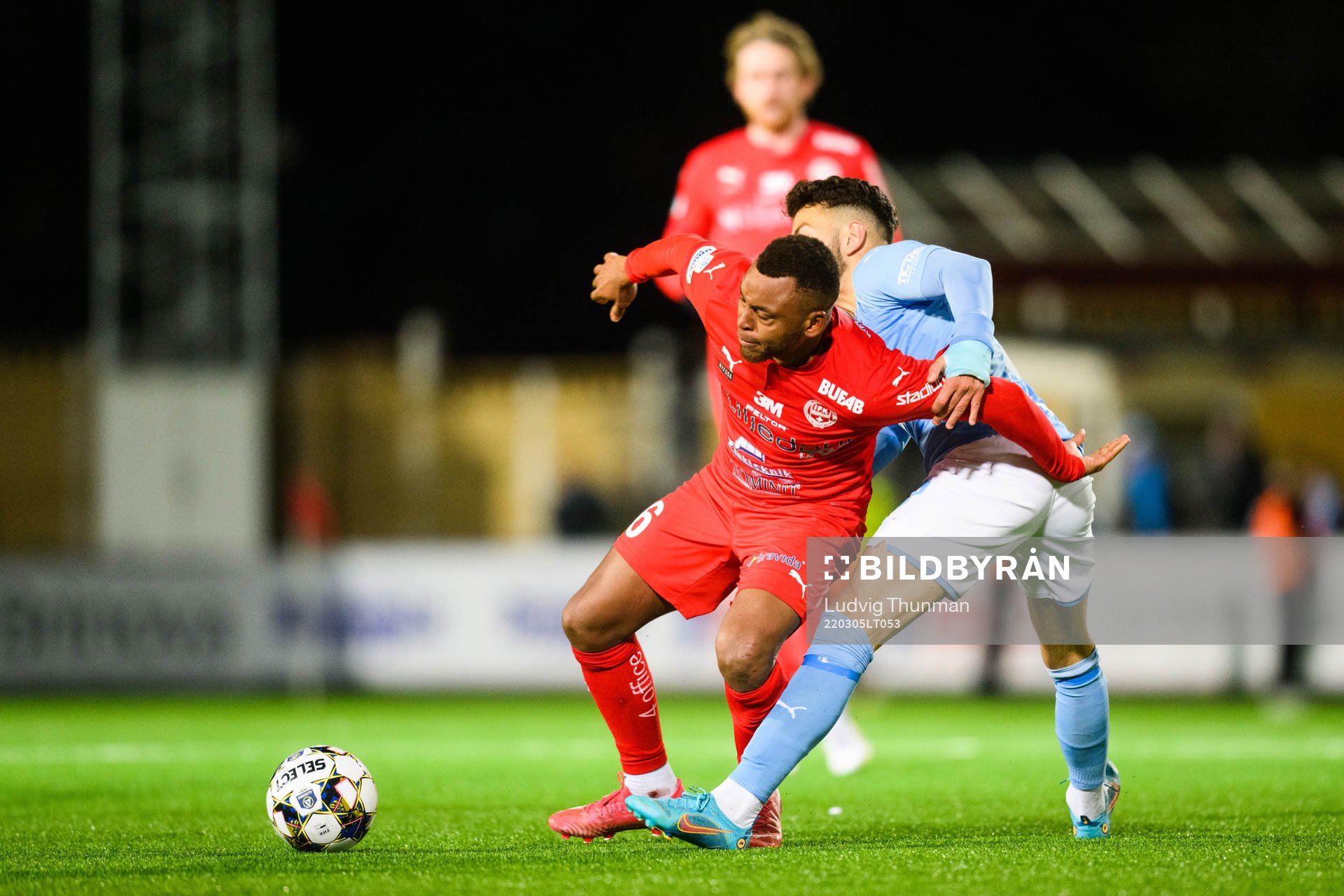 Värnamos Abdussalam Magashy och Malmö FFs Erdal Rakip
