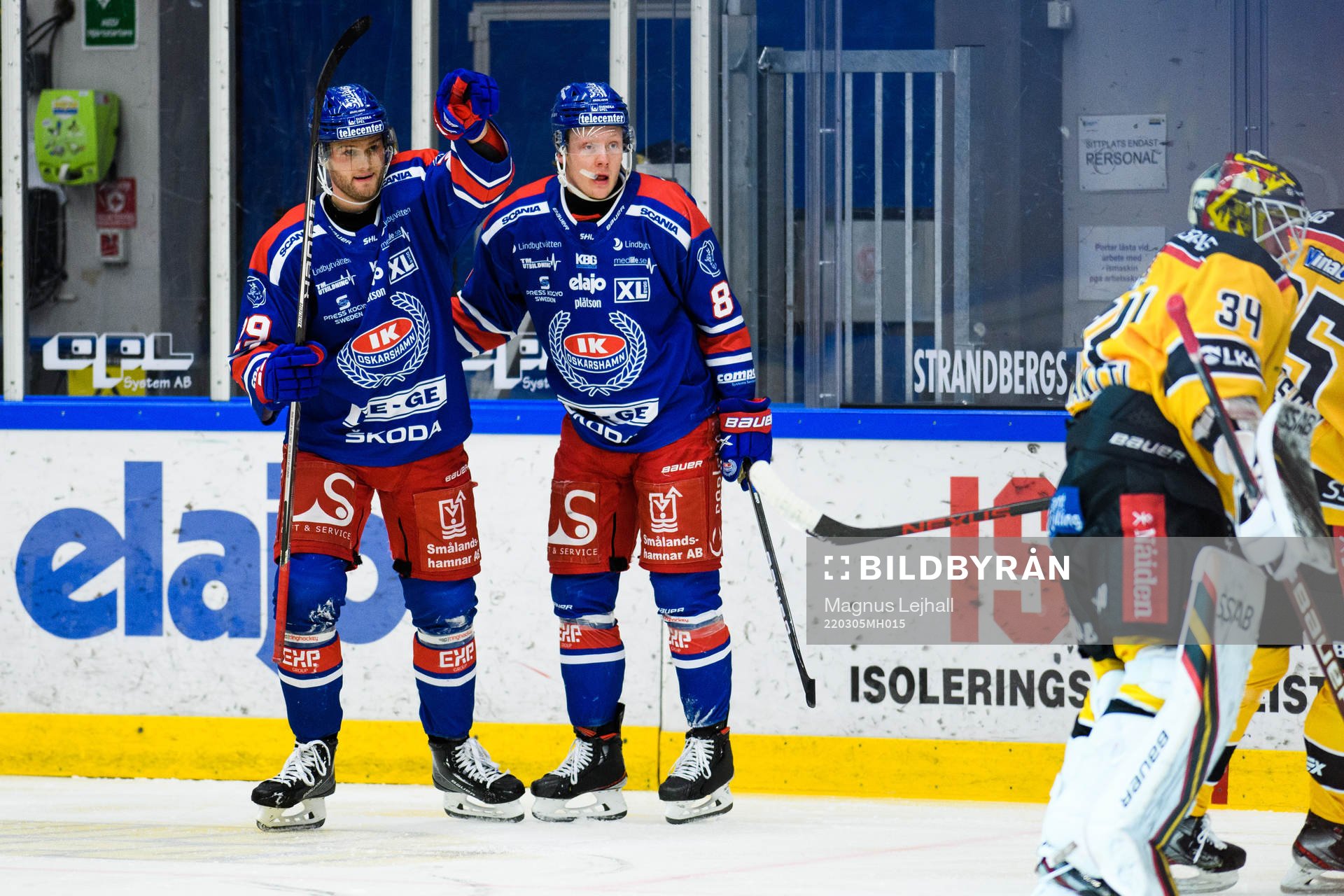 Oskarshamns Kim Rosdahl och Fredrik Olofsson jublar